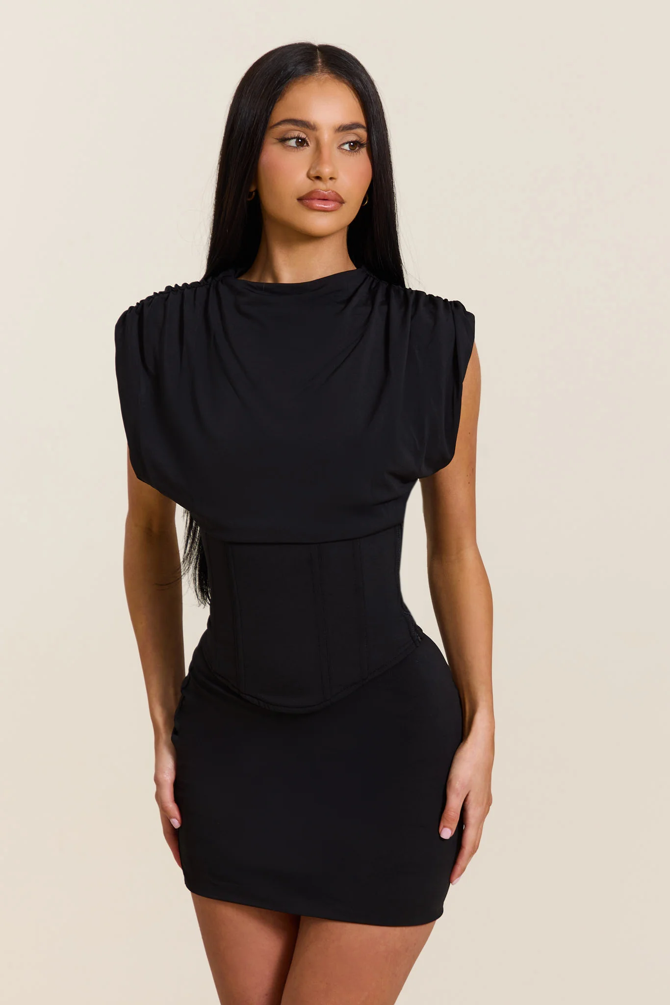 107-sandra-mini-in-black-2.webp Sandra Mini in Black