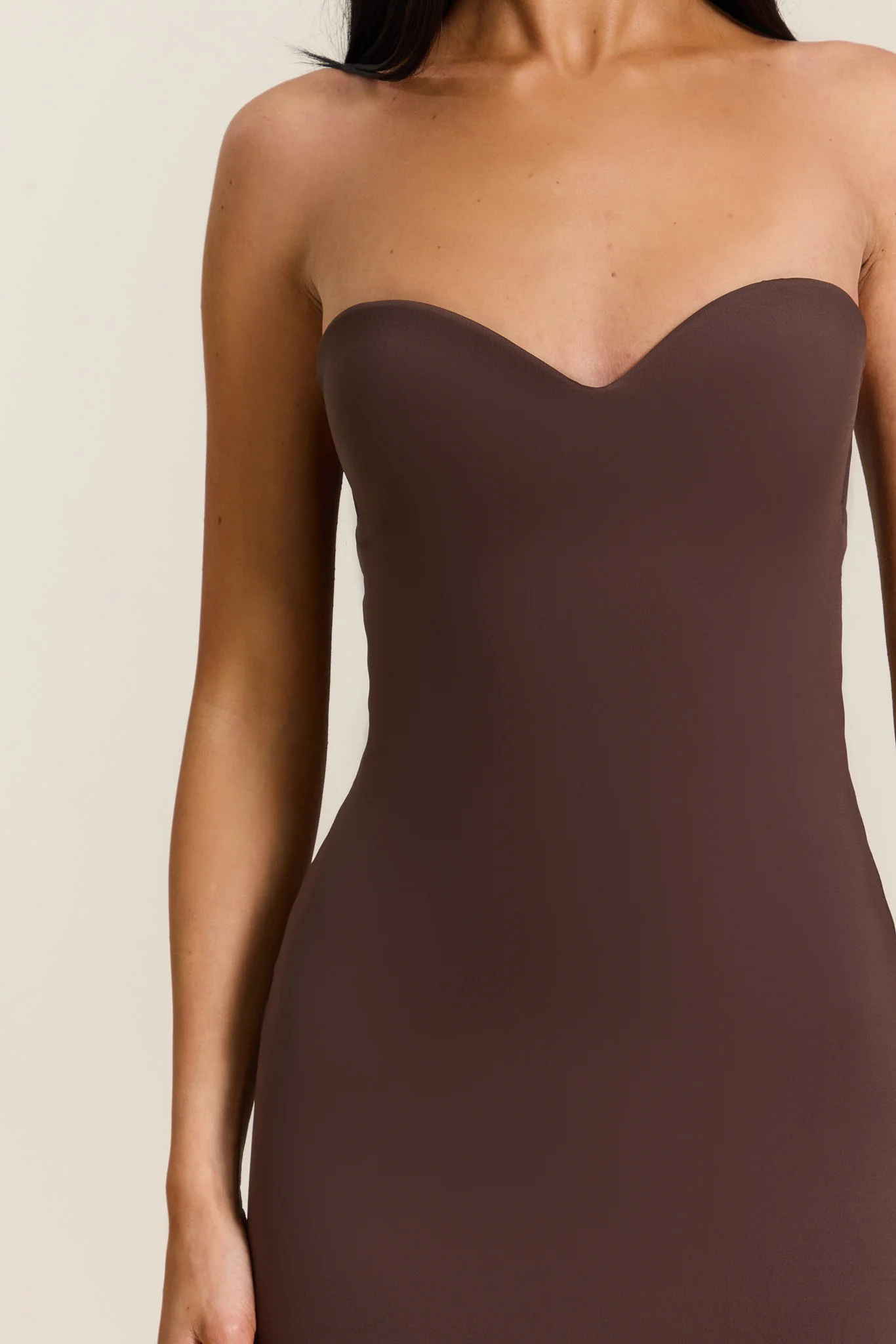 127-the-sculpt-mini-in-brown-7.webp The Sculpt Mini in Brown