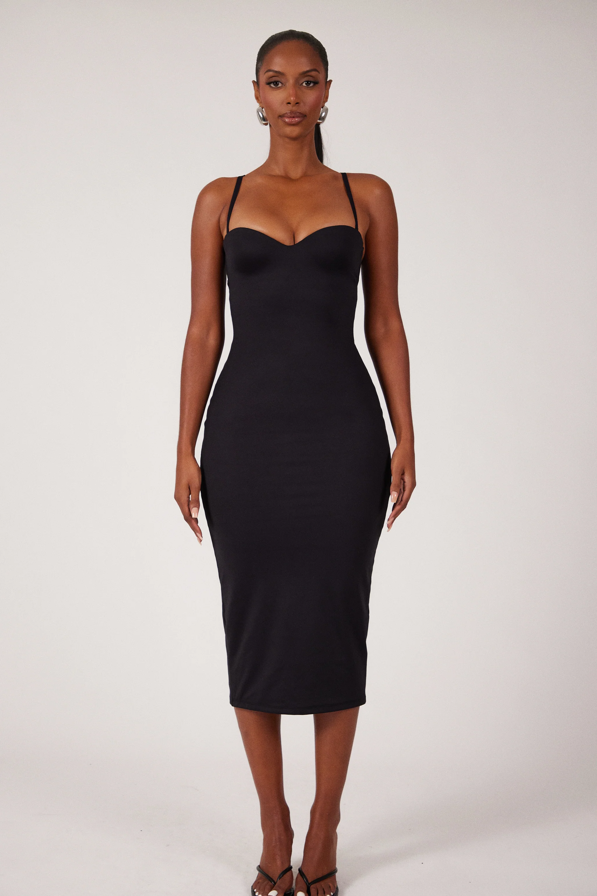 2215-the-sculpt-midaxi-in-black-6.webp The Sculpt Midaxi in Black