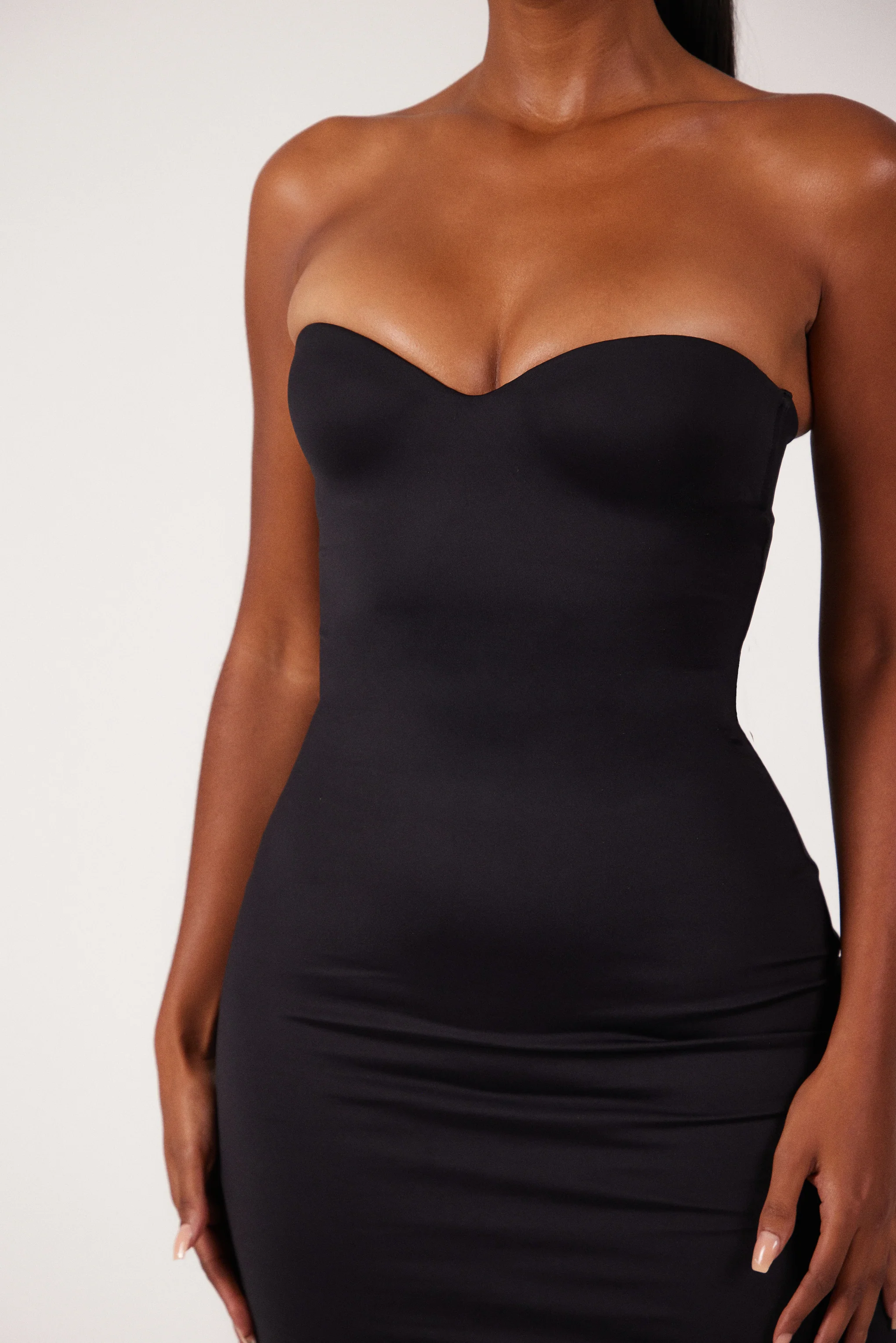 The Sculpt Midaxi in Black