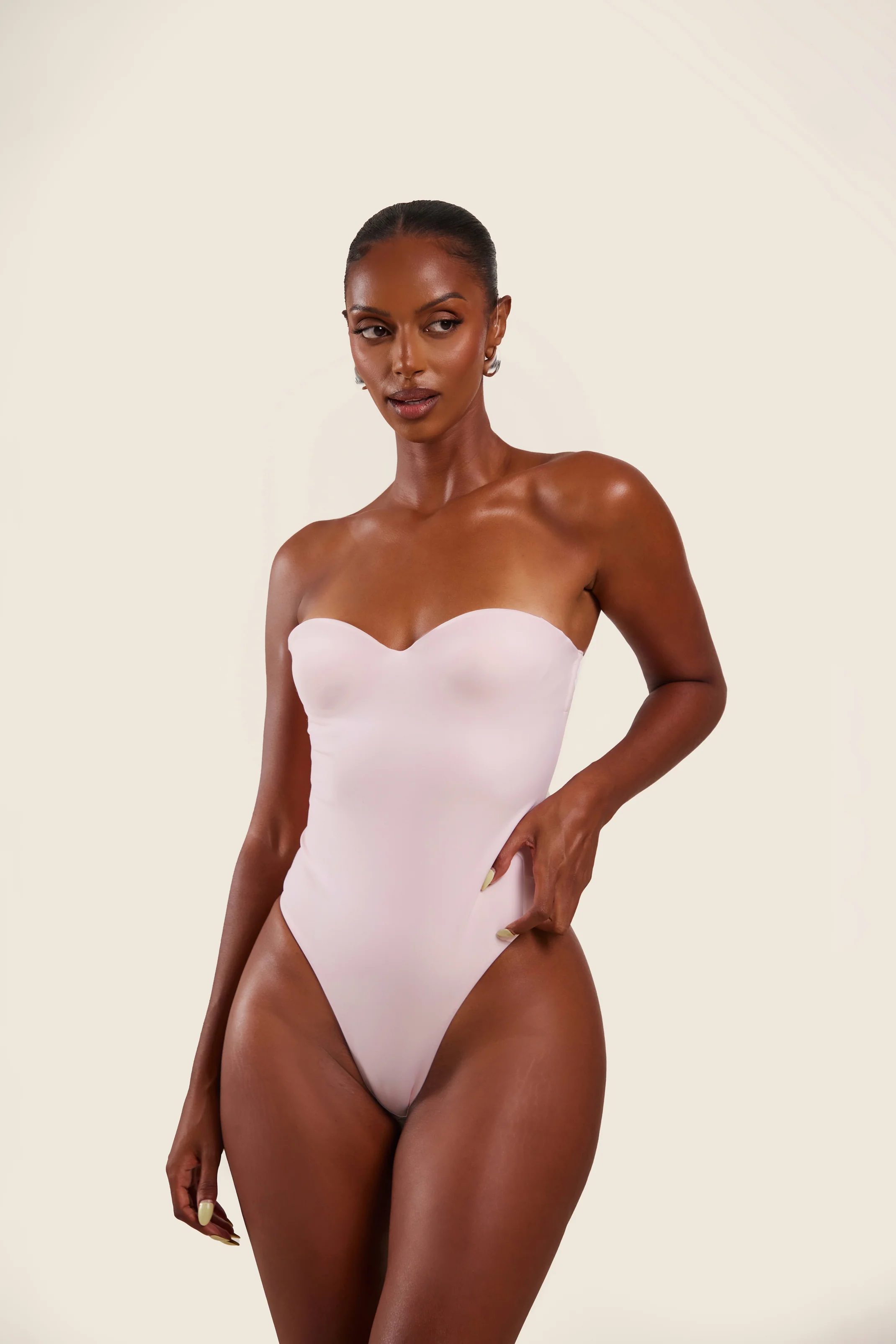 2352-the-sculpt-bodysuit-in-baby-pink-7.webp The Sculpt Bodysuit in Baby Pink