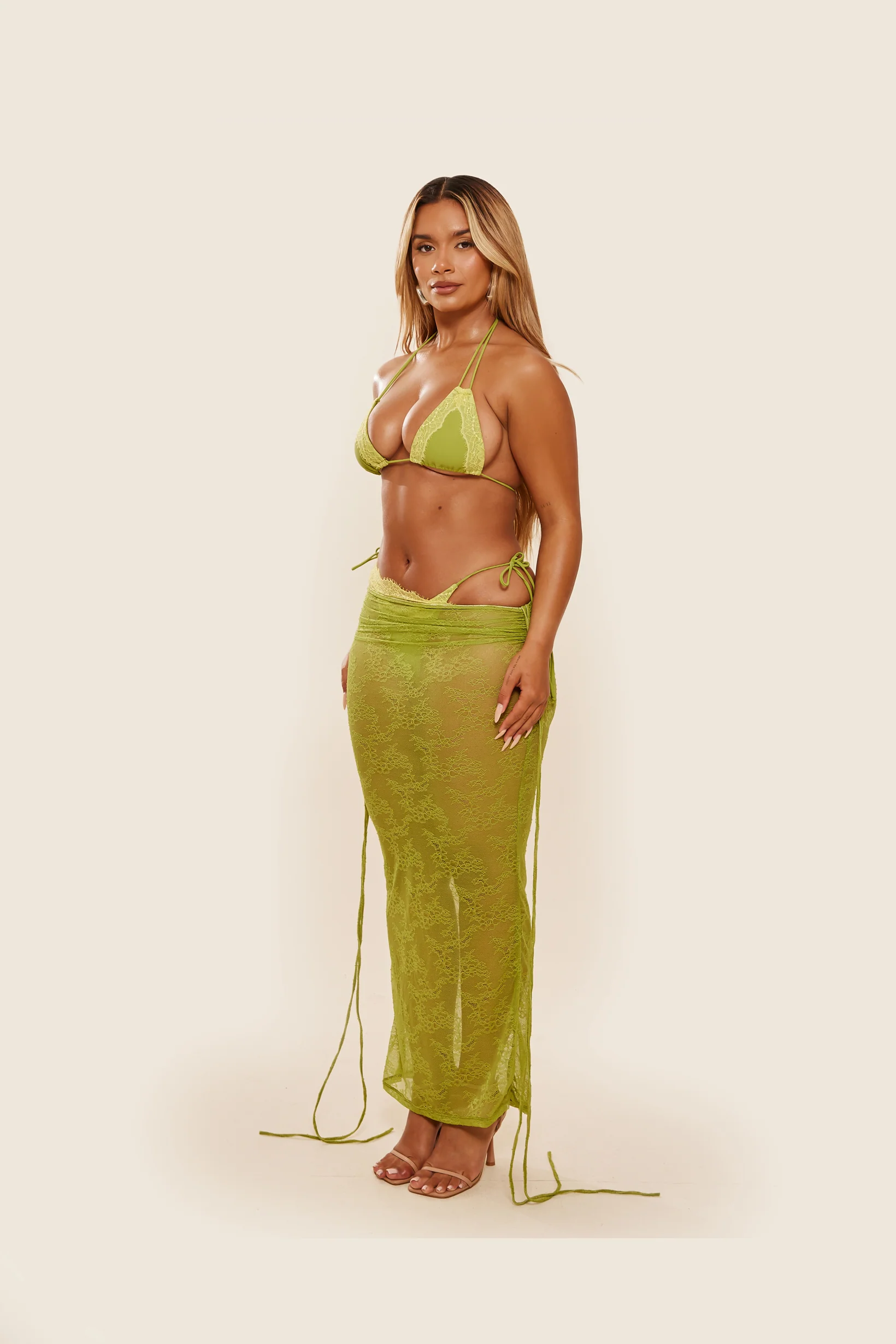 2521-the-ray-maxi-in-green-9.webp The Ray Maxi in Green