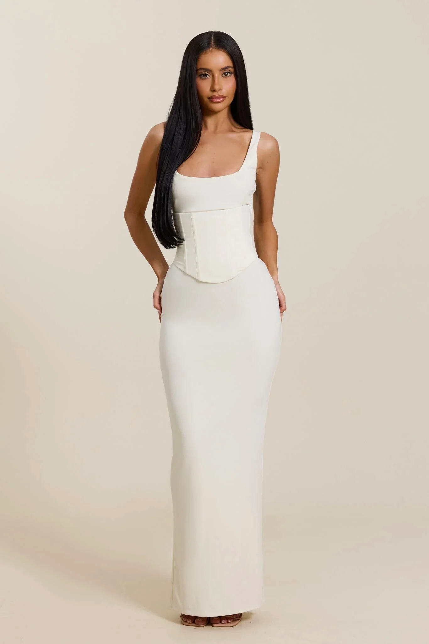 The Sandra Scoop Maxi in Cream