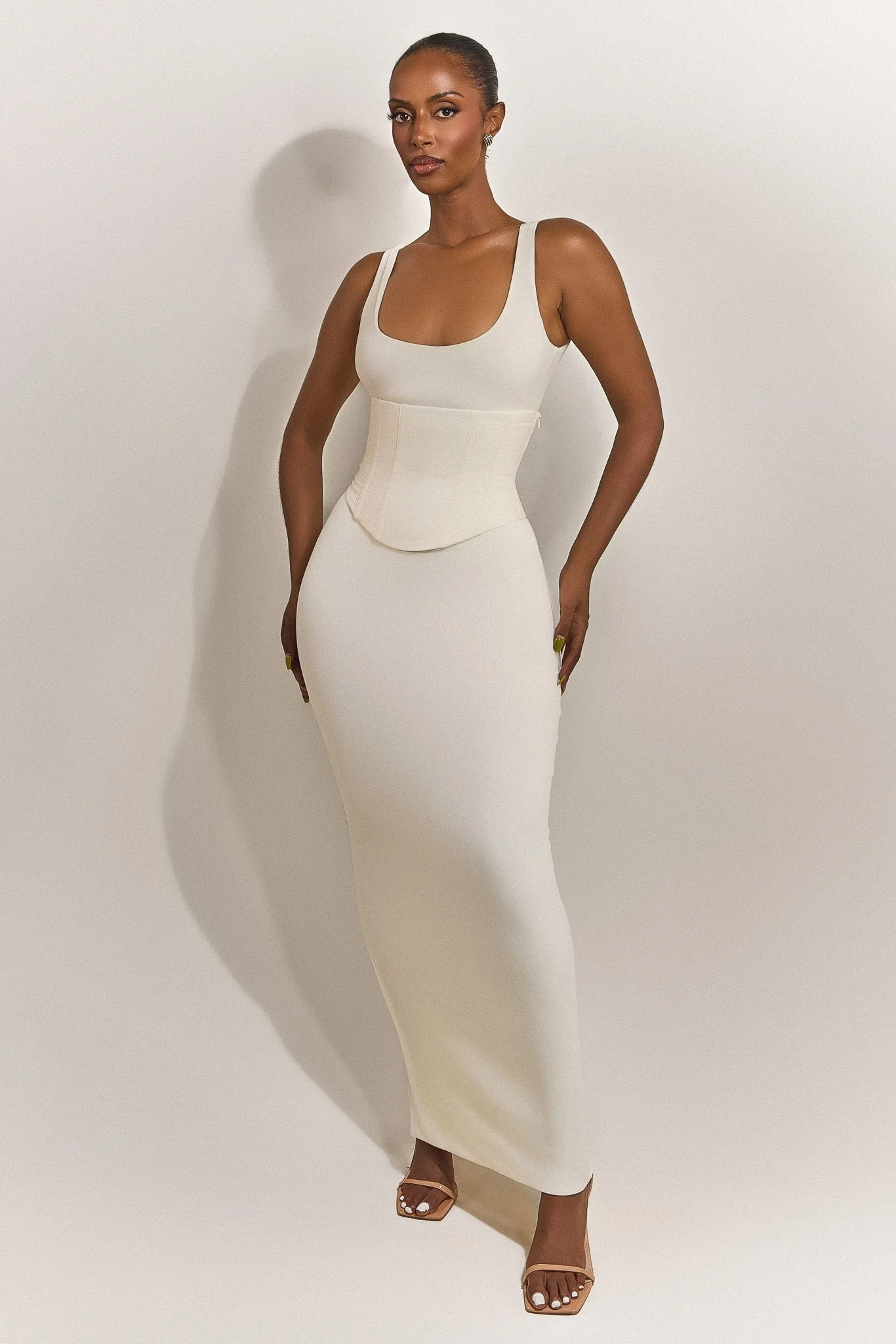 The Sandra Scoop Maxi in Cream