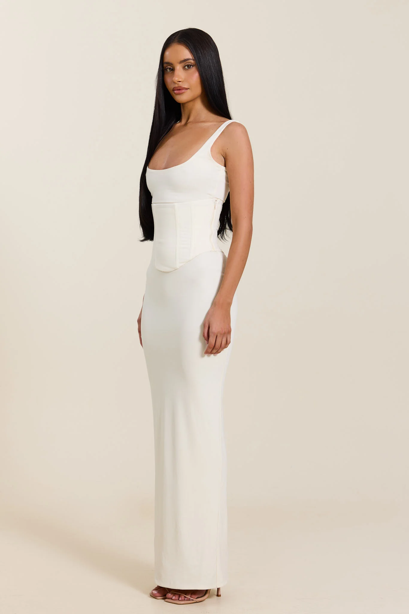 The Sandra Scoop Maxi in Cream