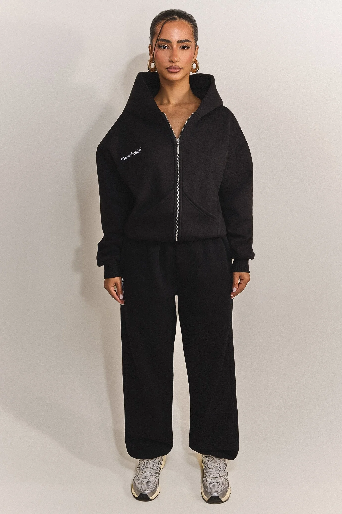 2922-the-classics-longline-zip-jacket-in-black-2.webp The Classics Longline Zip Jacket in Black