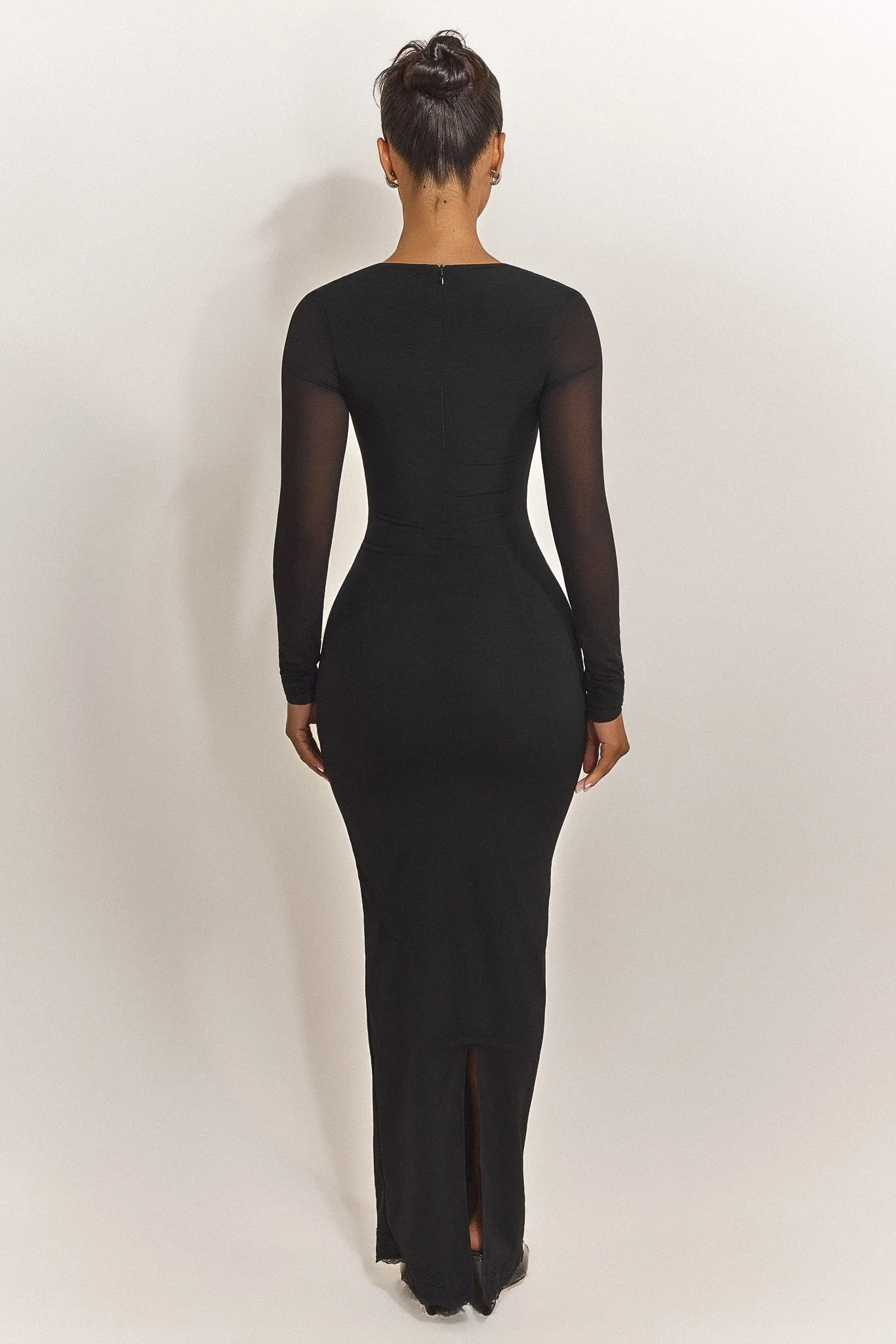 3173-the-long-sleeve-rayne-maxi-3.webp The Long Sleeve Rayne Maxi