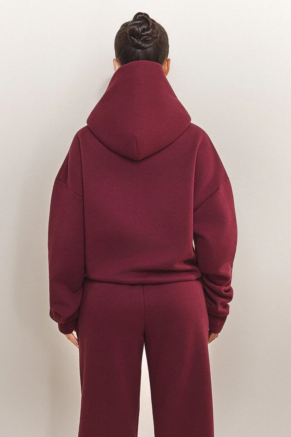 3576-the-classics-hoodie-in-wine-3.webp The Classics Hoodie in Wine