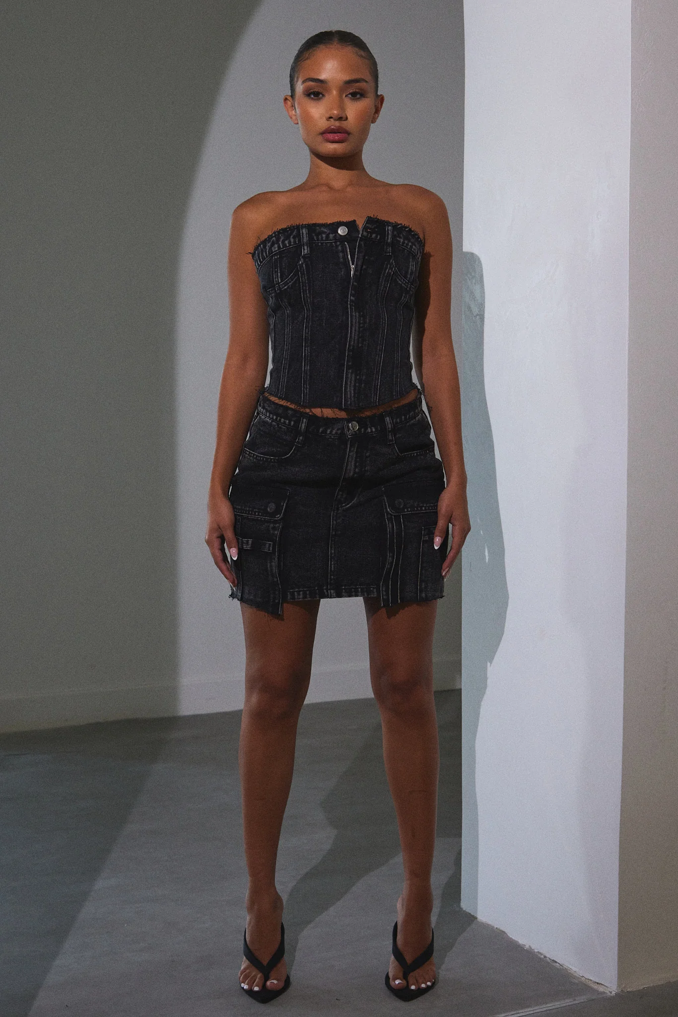 3628-distressed-denim-skirt-in-dark-wash-1.webp Distressed Denim Skirt in Dark Wash
