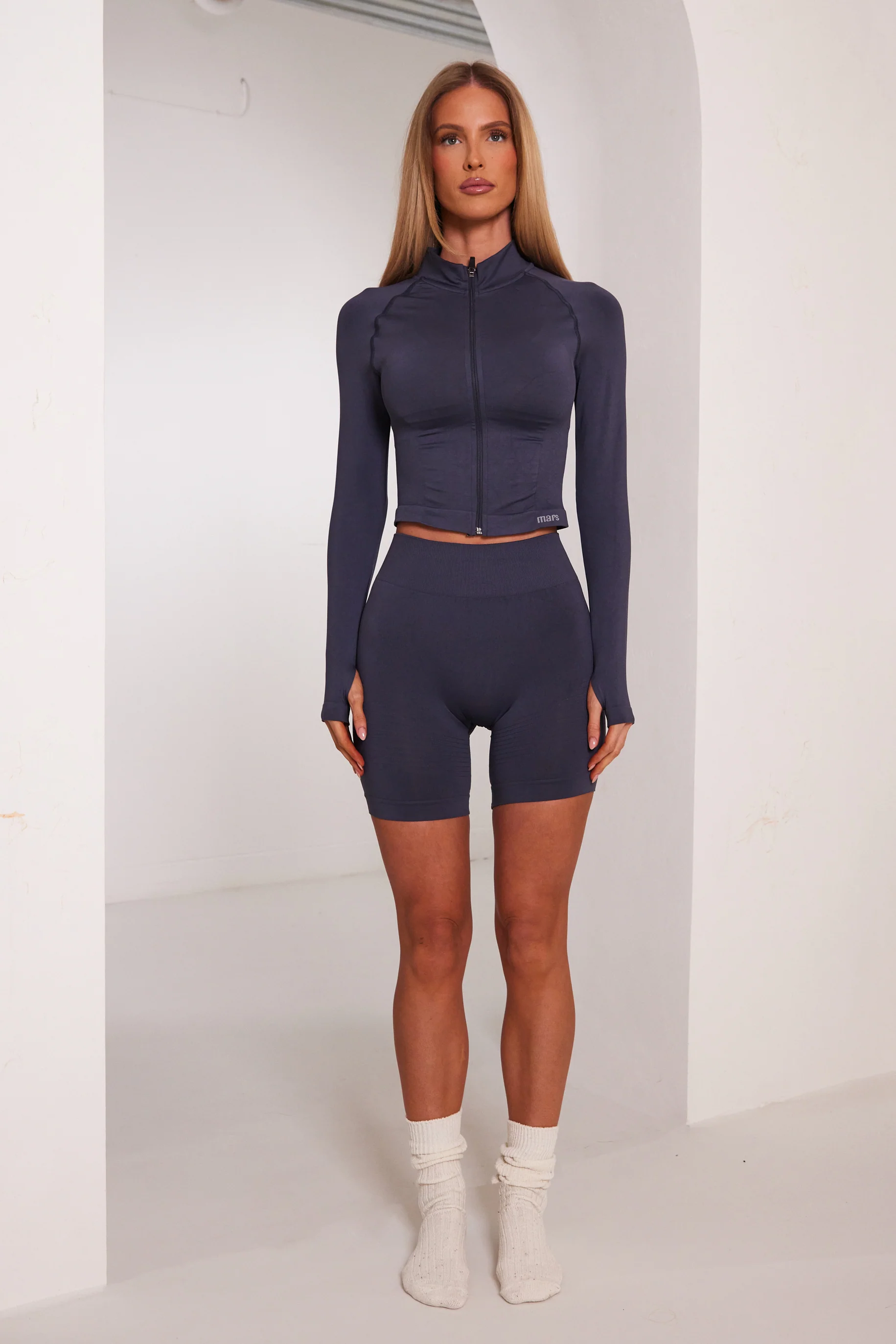 3652-the-mars-seamless-zip-jacket-navy-11.webp The Mars seamless Zip jacket navy
