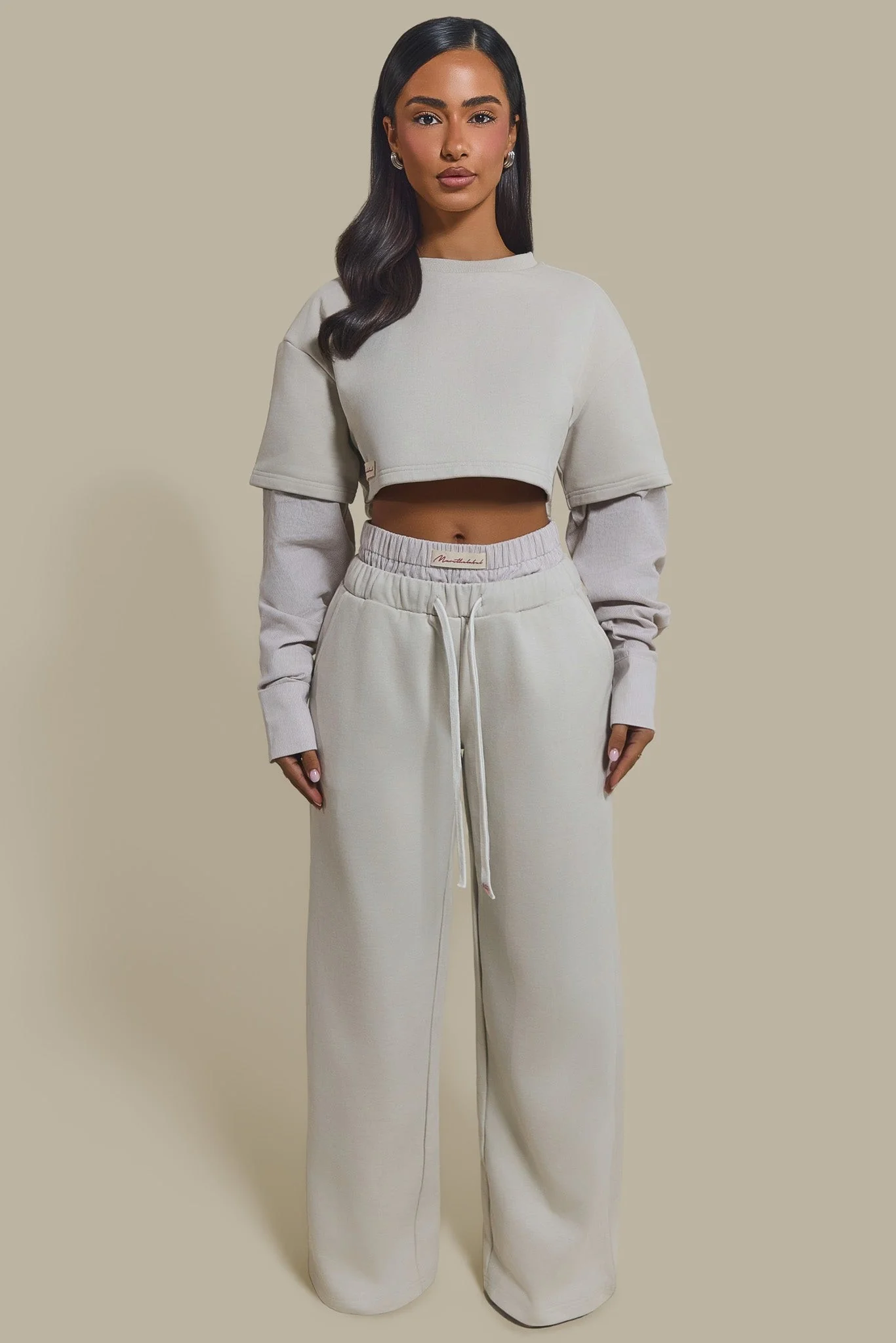 3674-the-boxer-wide-leg-joggers-in-beige-2.webp The Boxer Wide-Leg Joggers in Beige