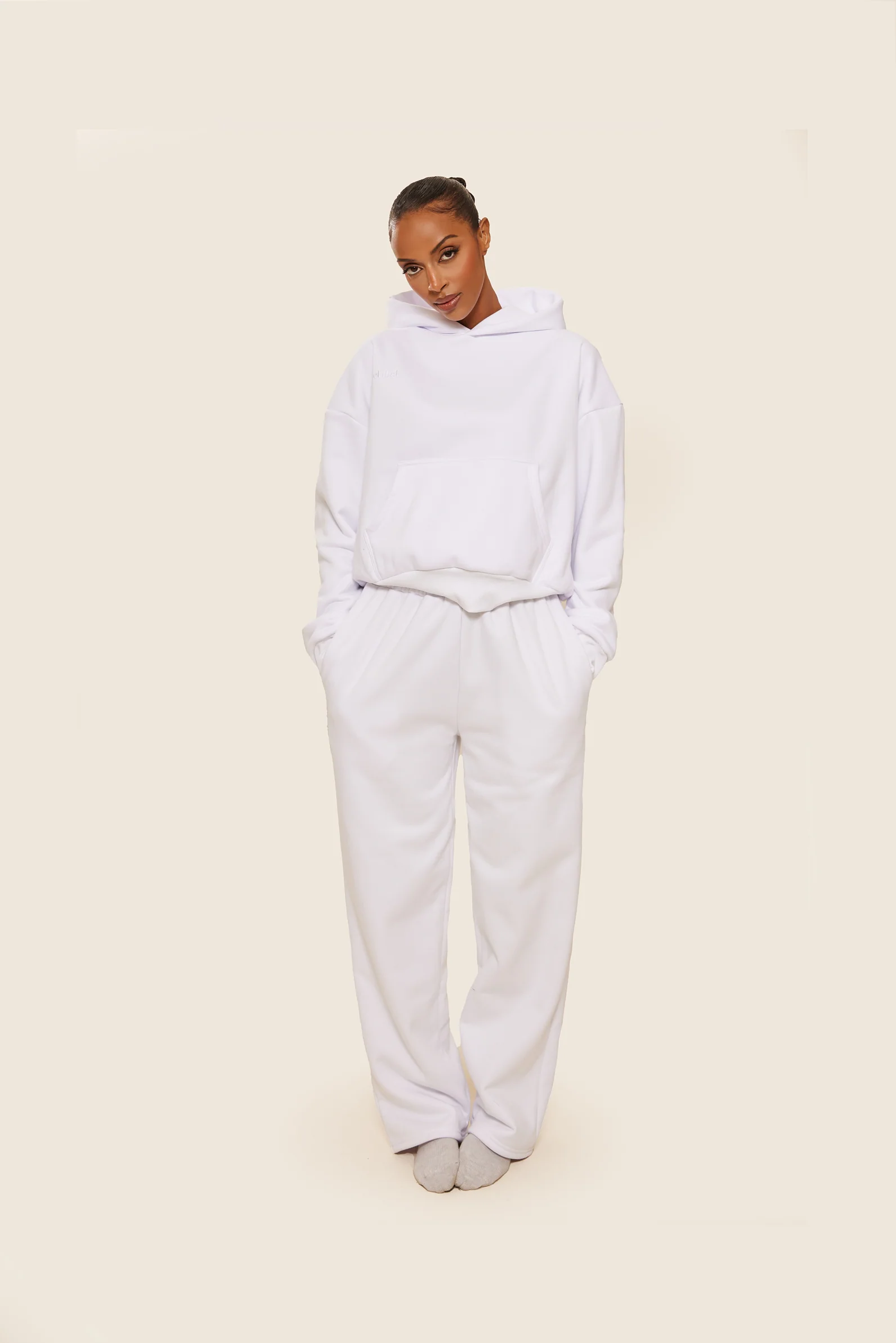 3808-the-classics-joggers-in-white-4.webp The Classics joggers in White