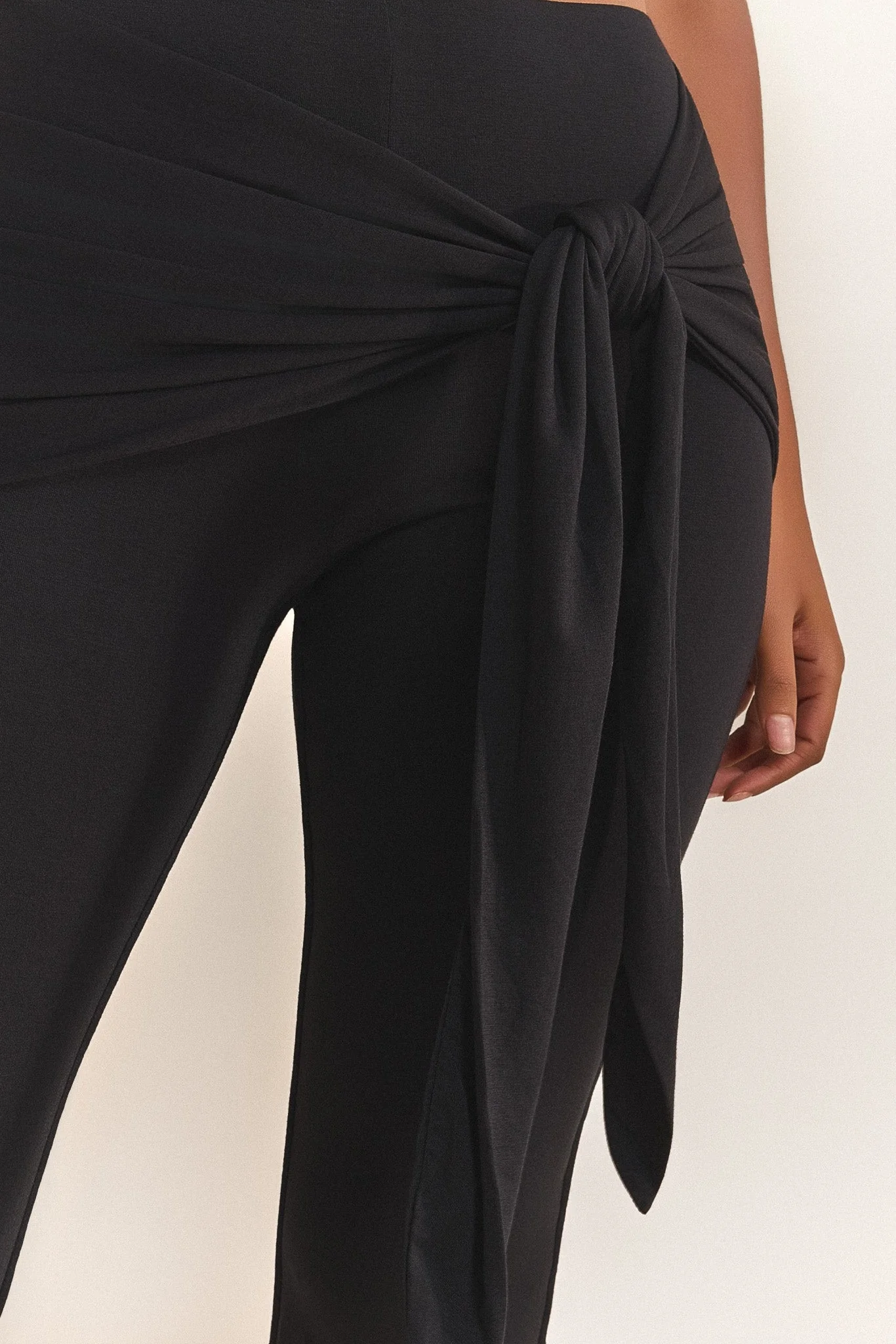 The Tie Trousers in Black