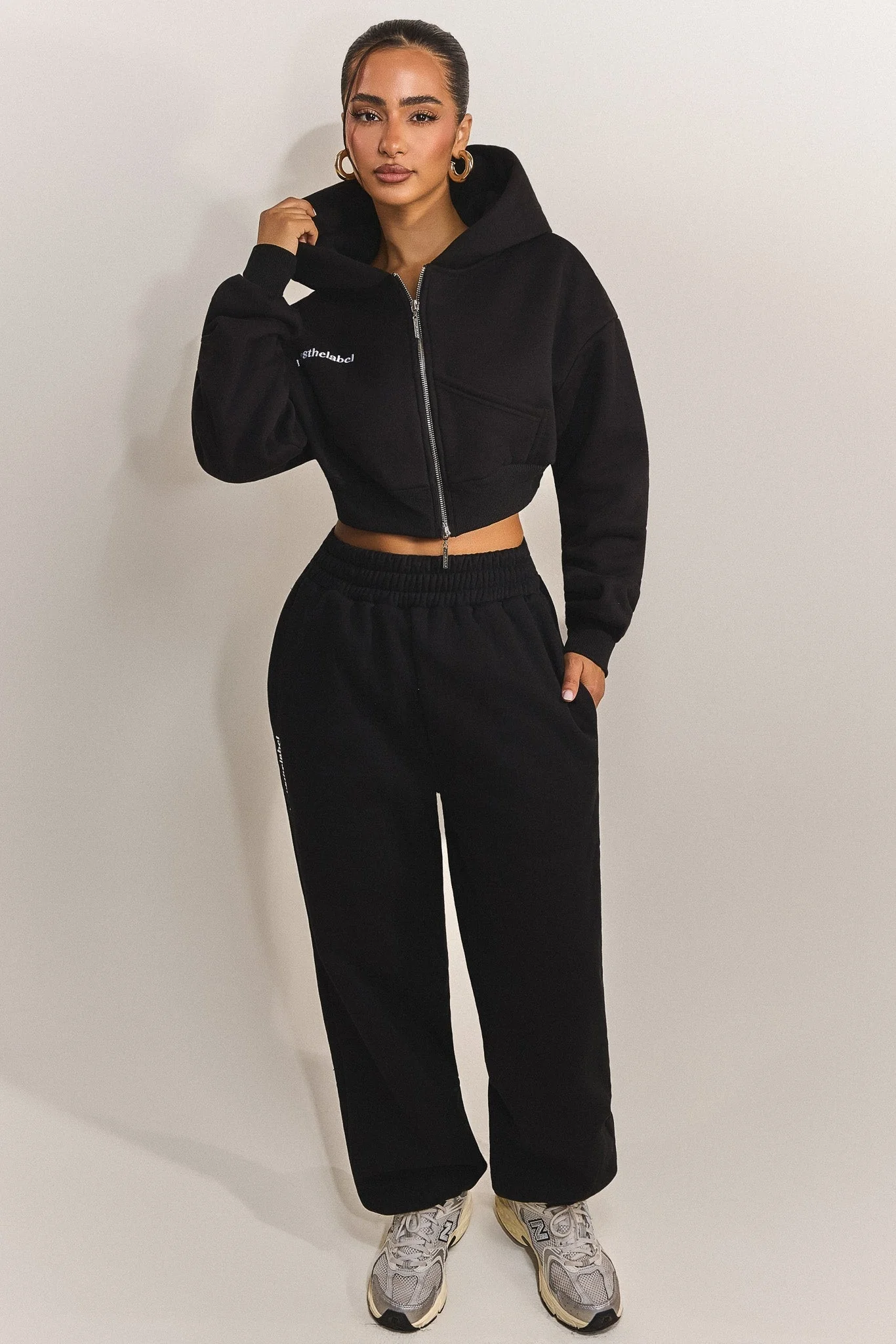 4142-the-classics-cuffed-joggers-in-black-3.webp The Classics Cuffed Joggers in Black