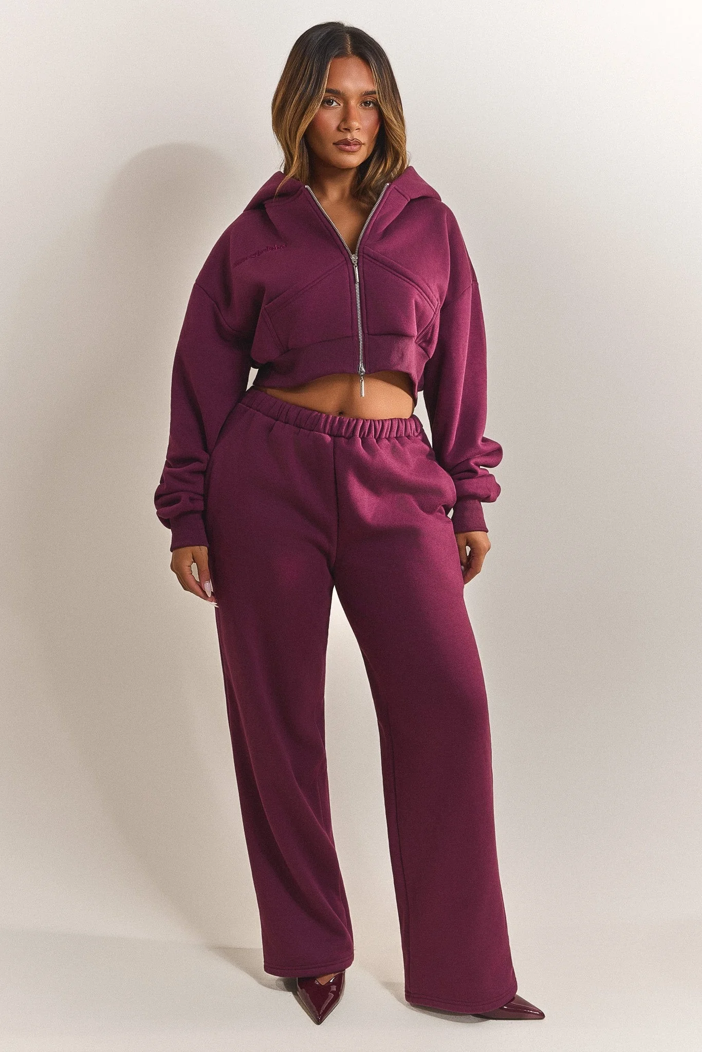 4200-the-classics-joggers-in-plum-5.webp The Classics Joggers in Plum