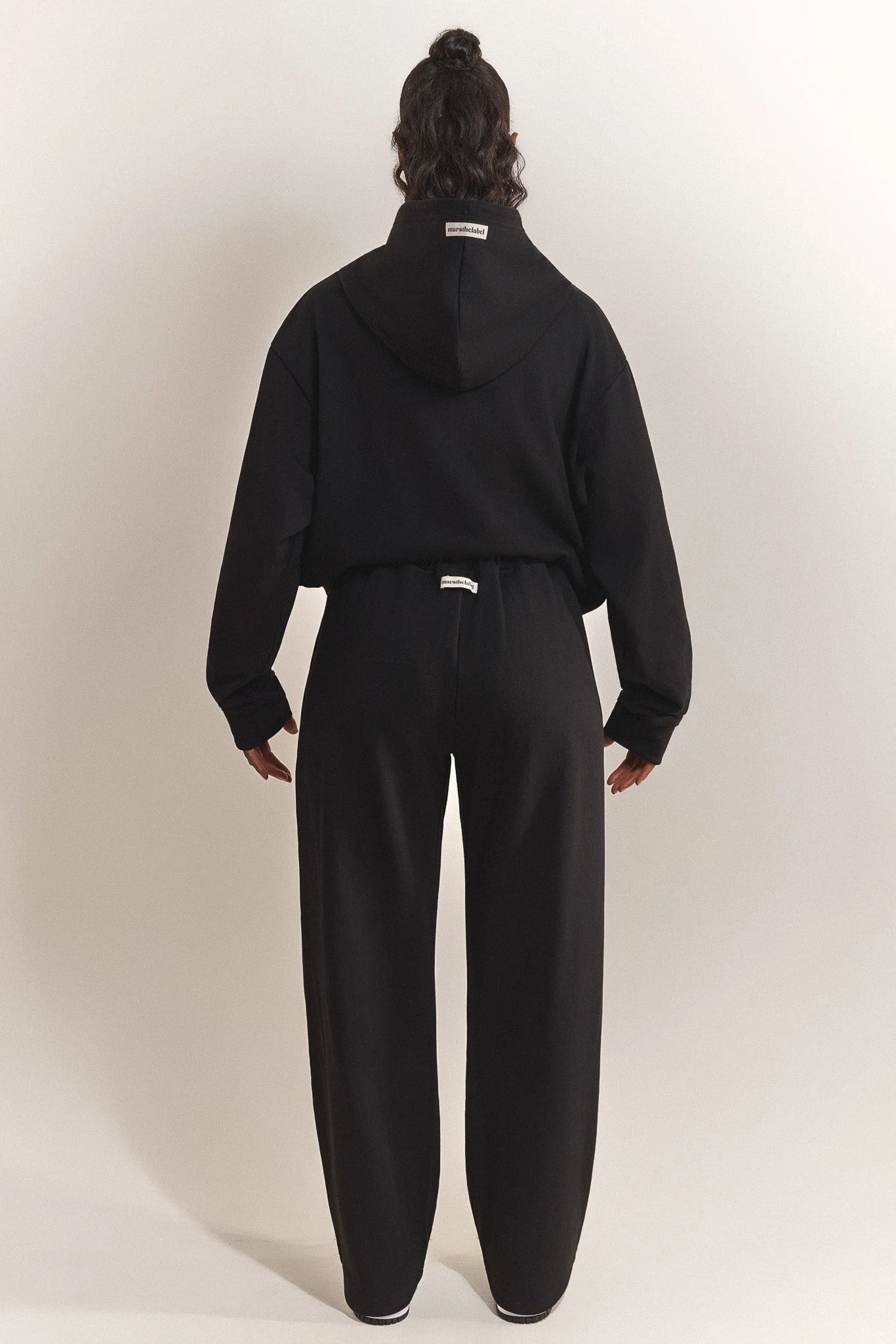 4228-the-basic-long-zip-hoodie-in-black-5.webp The Basic Long Zip Hoodie in Black
