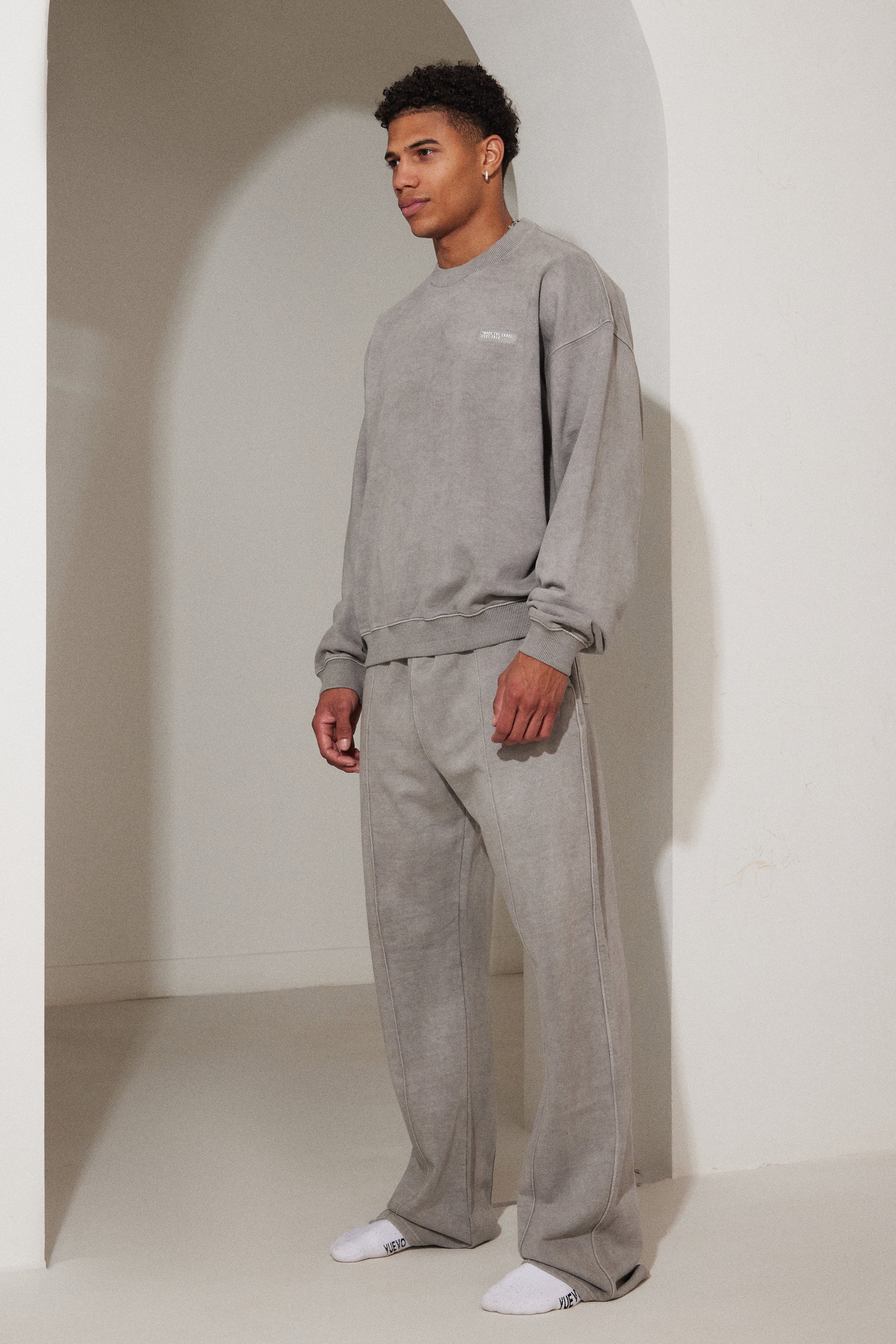 4408-unisex-sweatshirt-in-grey-wash-2.jpg Unisex Sweatshirt in Grey Wash