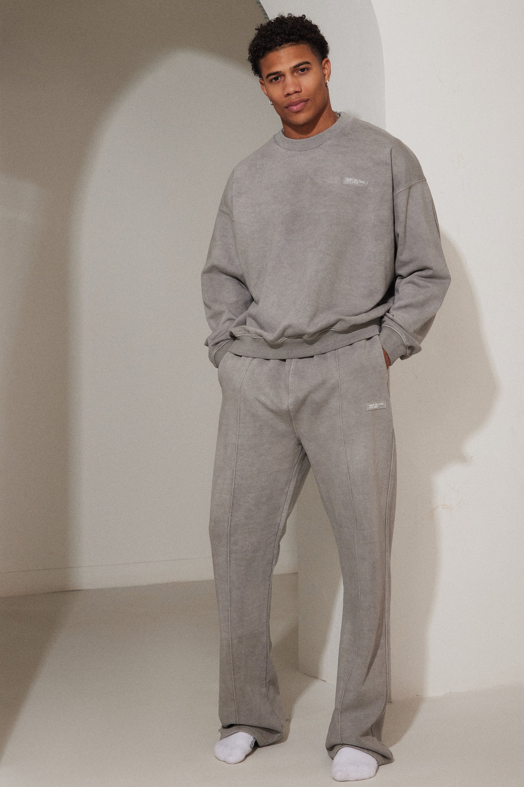 4408-unisex-sweatshirt-in-grey-wash-6.jpg Unisex Sweatshirt in Grey Wash