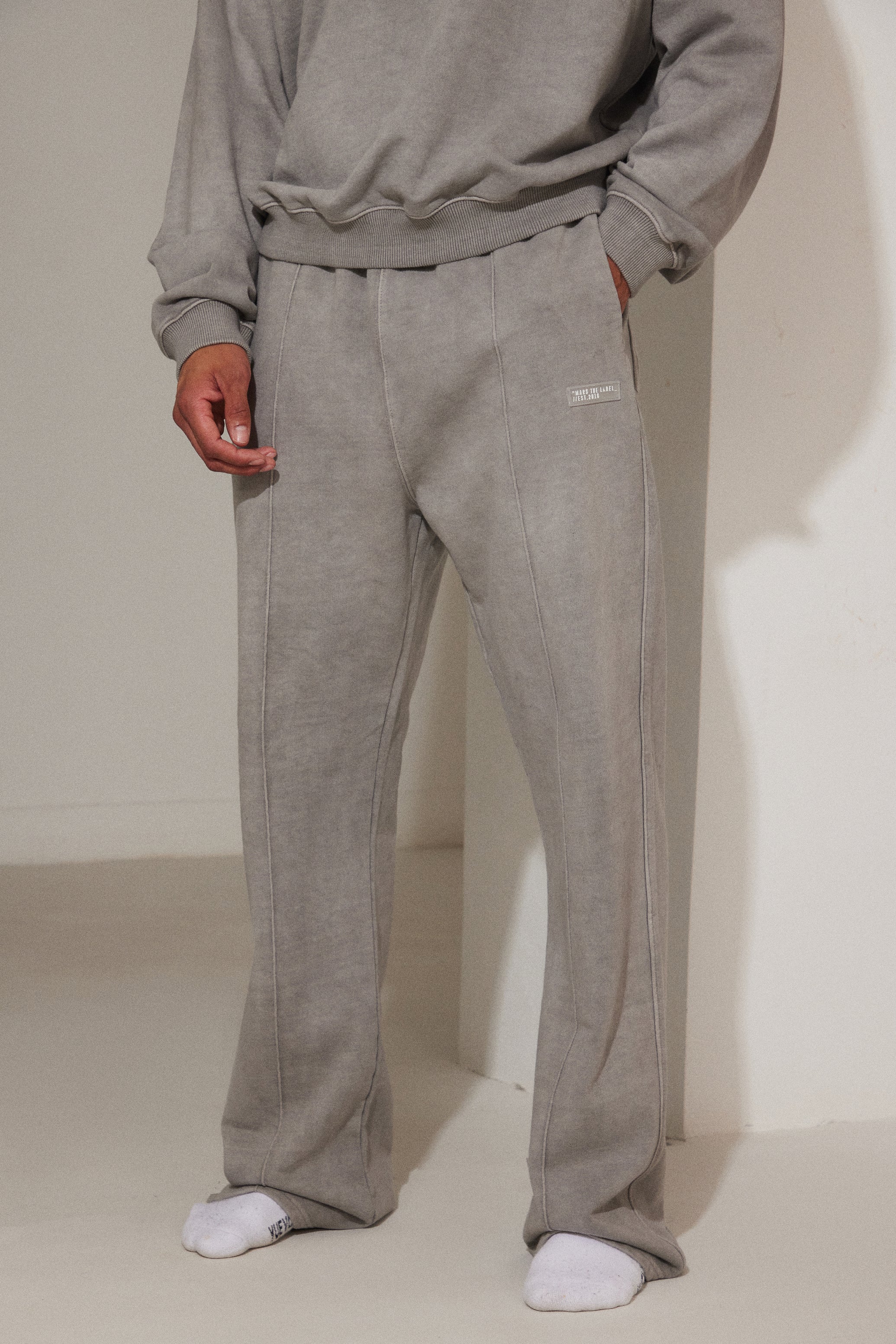 4408-unisex-sweatshirt-in-grey-wash-7.jpg Unisex Sweatshirt in Grey Wash