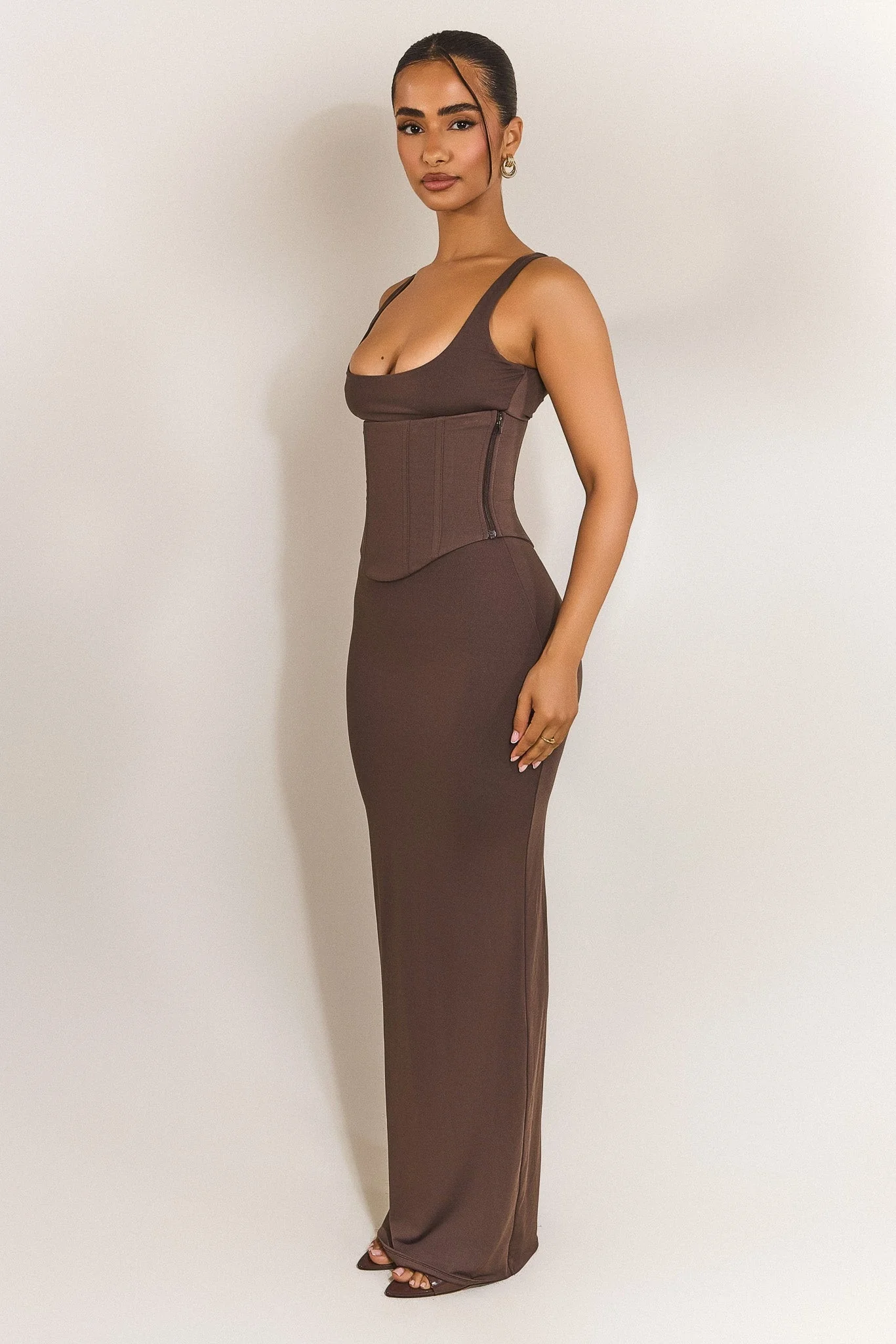 The Sandra Scoop Maxi in Brown