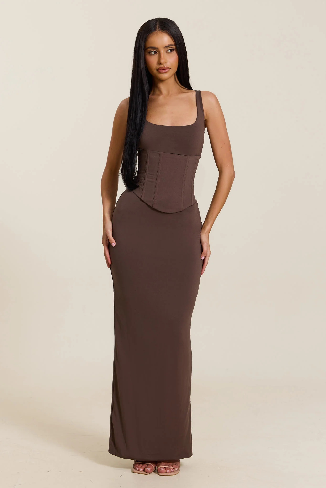The Sandra Scoop Maxi in Brown
