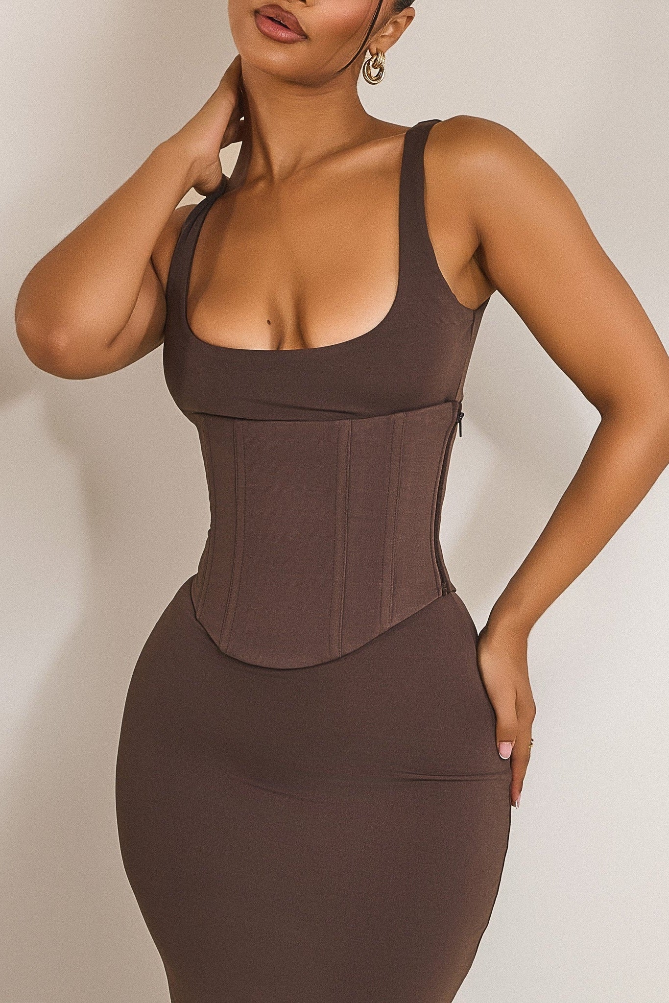 The Sandra Scoop Maxi in Brown