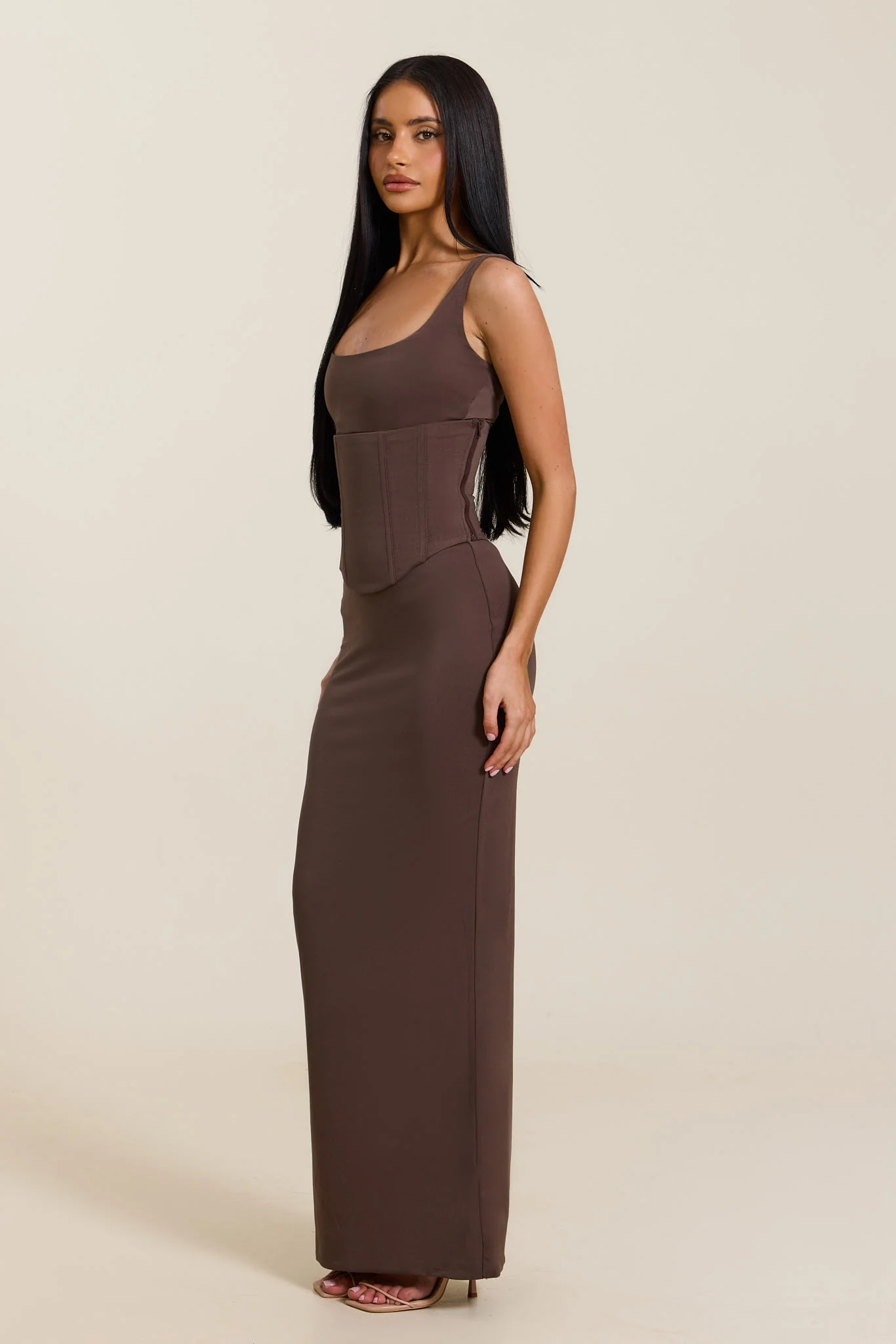 The Sandra Scoop Maxi in Brown