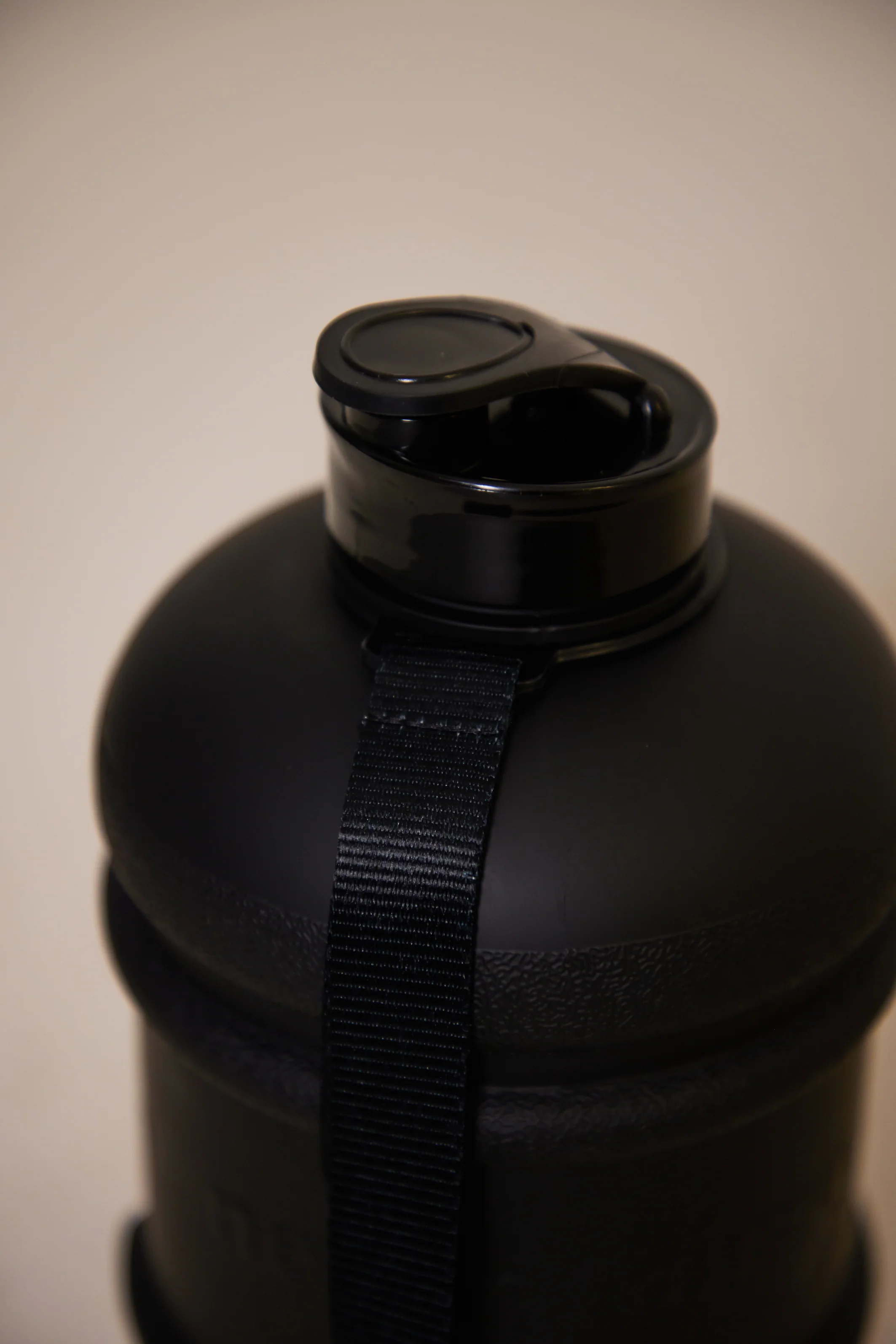 5077-never-thirsty-water-bottle-7.webp Never Thirsty Water Bottle