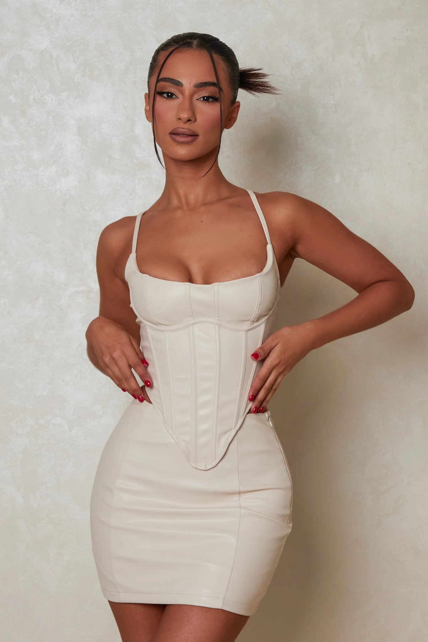 The Boss Leather Set in Cream