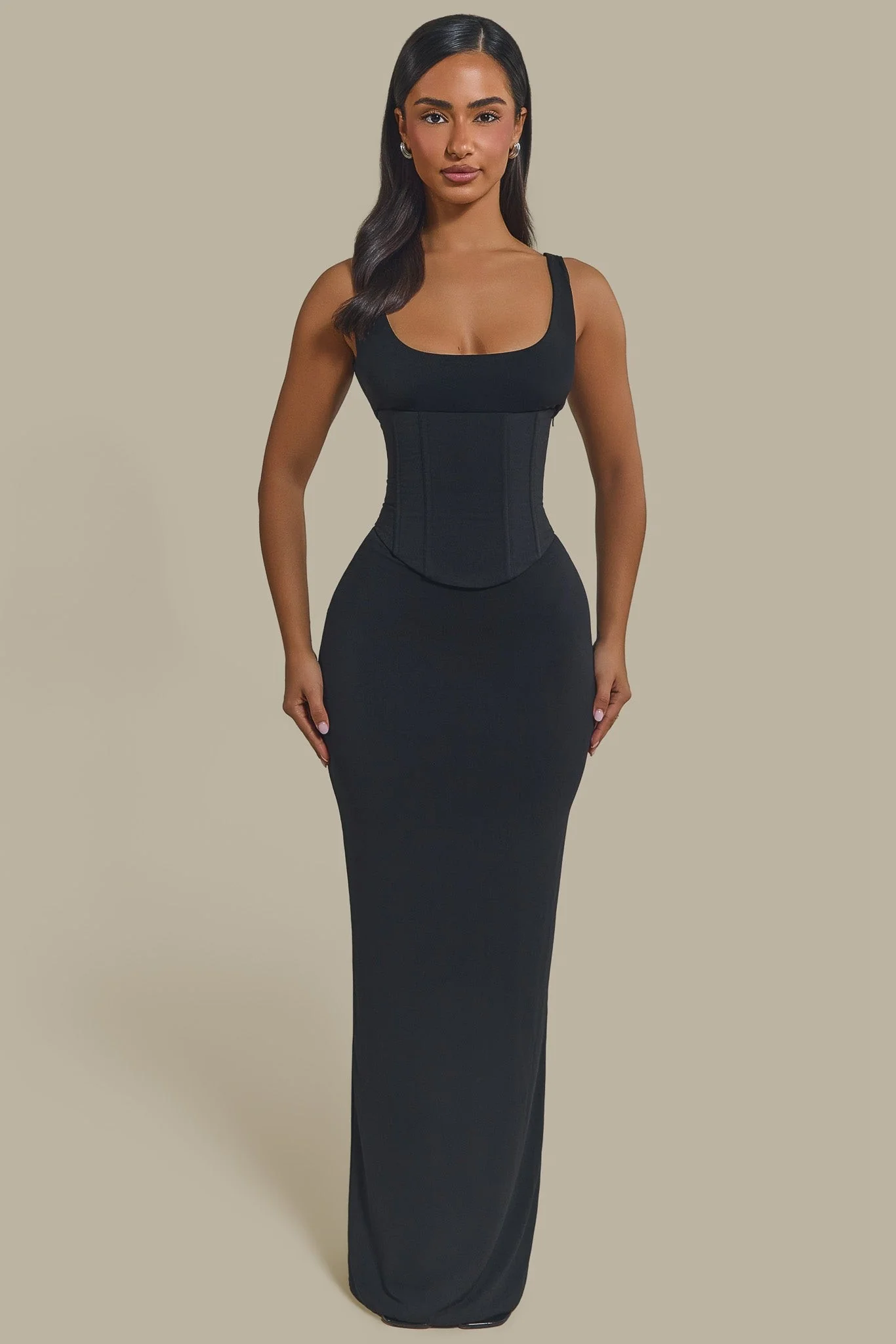 519-the-sandra-scoop-maxi-in-black-1.webp The Sandra Scoop Maxi in Black