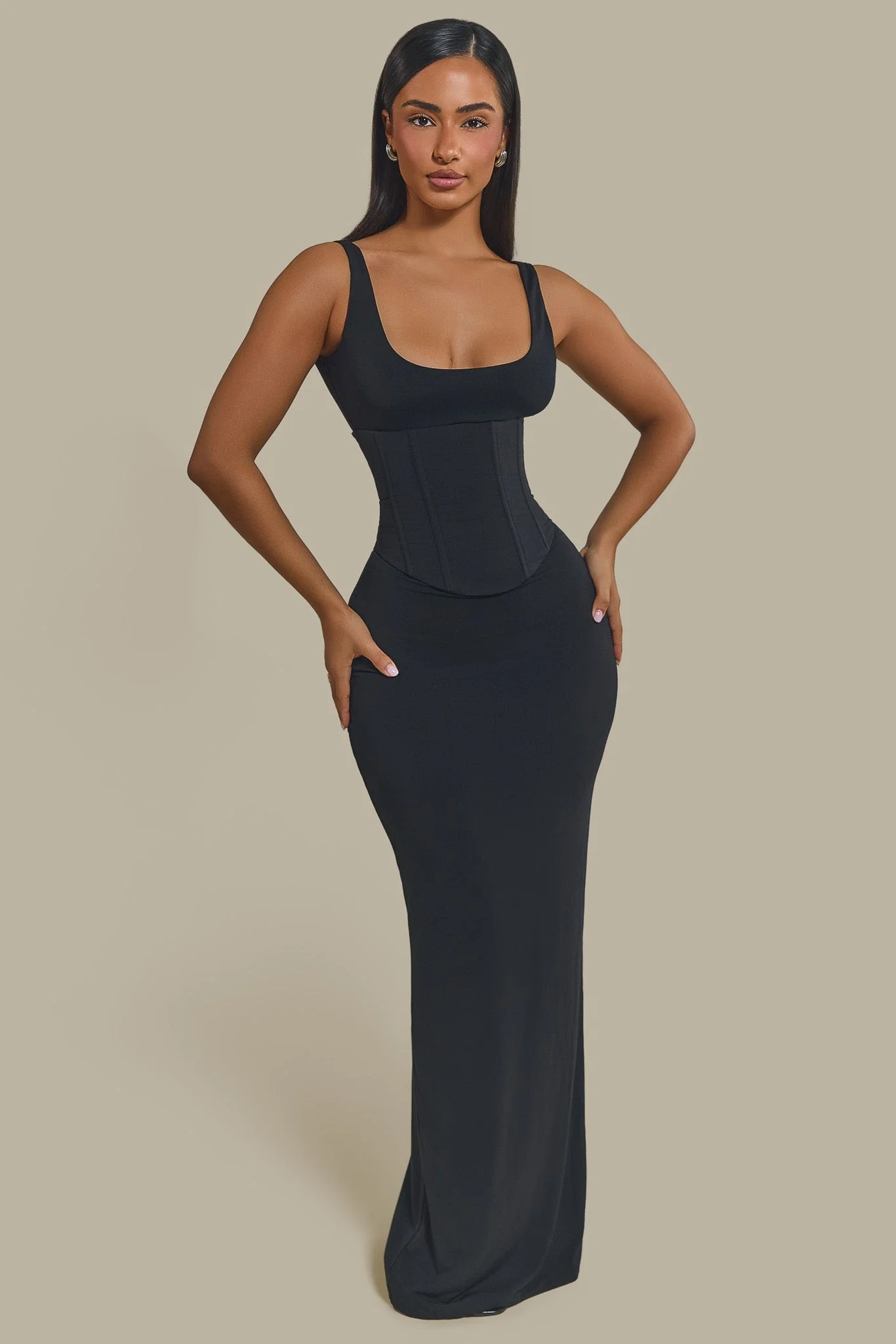 519-the-sandra-scoop-maxi-in-black-3.webp The Sandra Scoop Maxi in Black