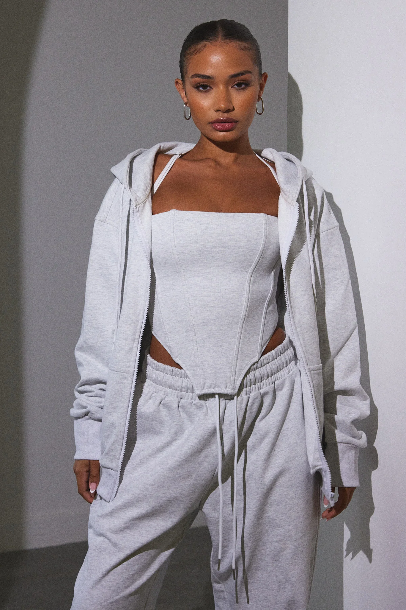 5744-the-basic-jersey-jacket-in-grey-1.webp The Basic Jersey Jacket in Grey
