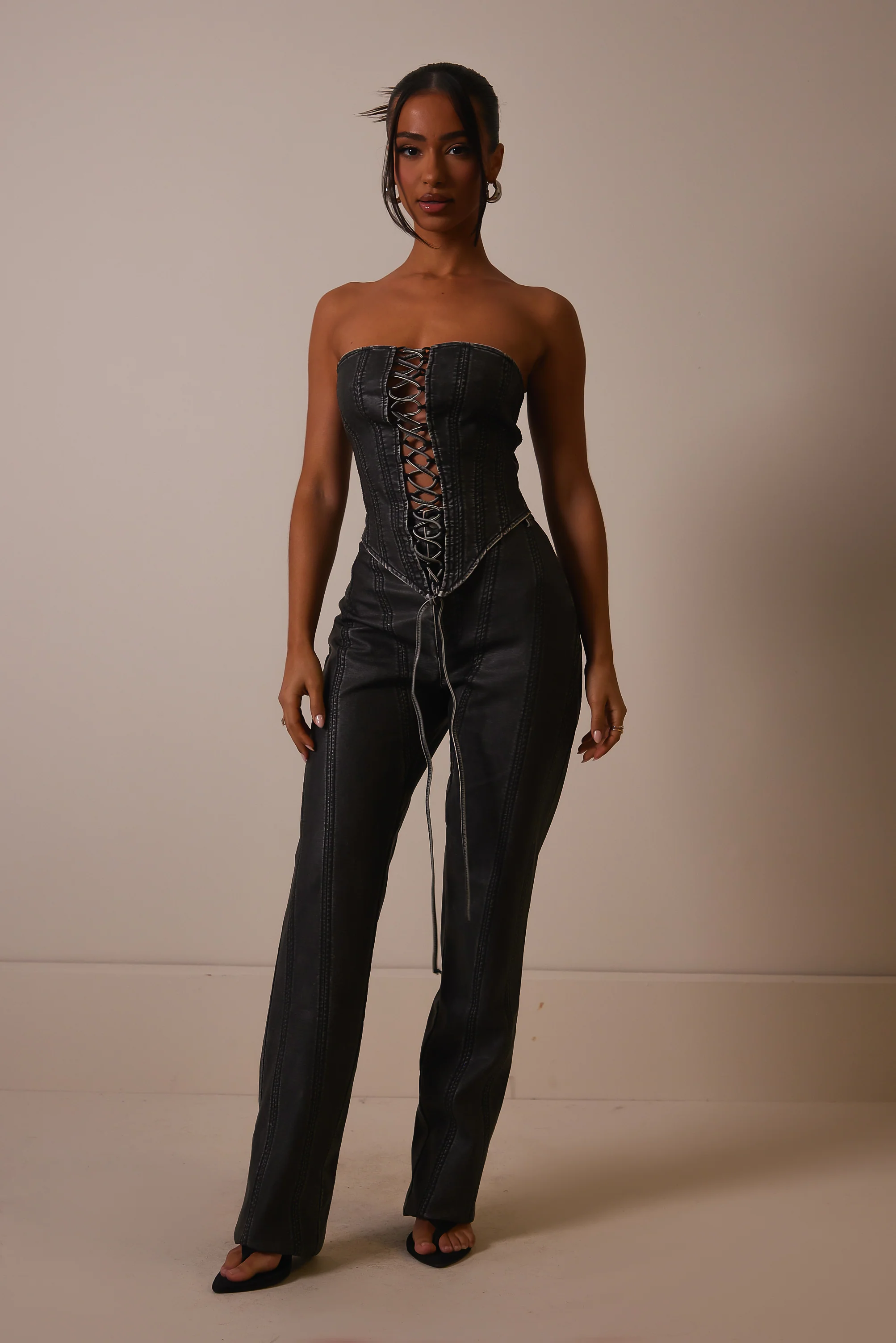 6371-the-lace-up-front-leather-corset-in-wash-black-4.webp The Lace Up Front Leather Corset in Wash Black