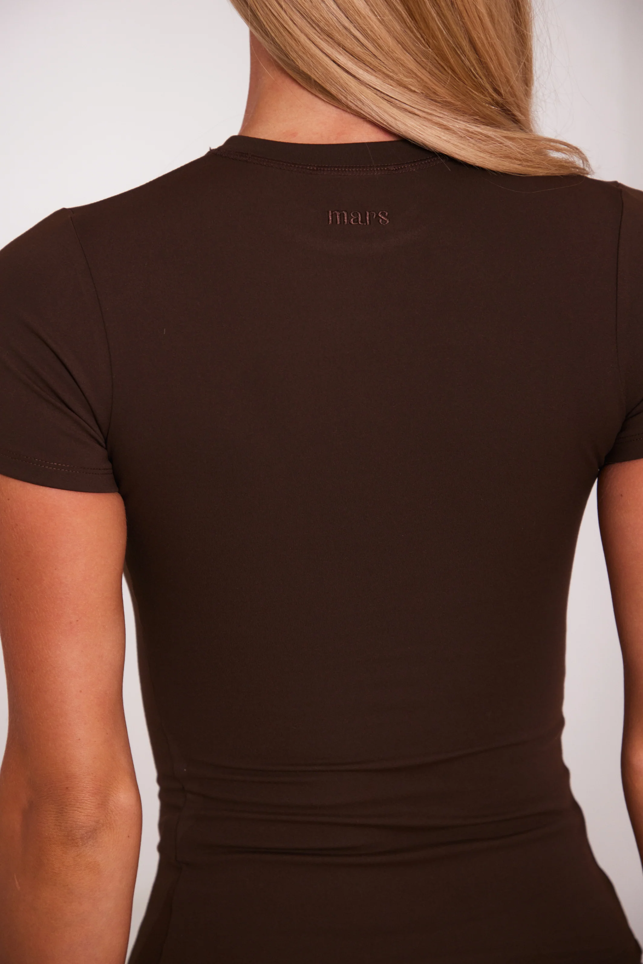 6396-the-sculpt-short-sleeve-tee-in-brown-4.webp The Sculpt Short Sleeve Tee in Brown
