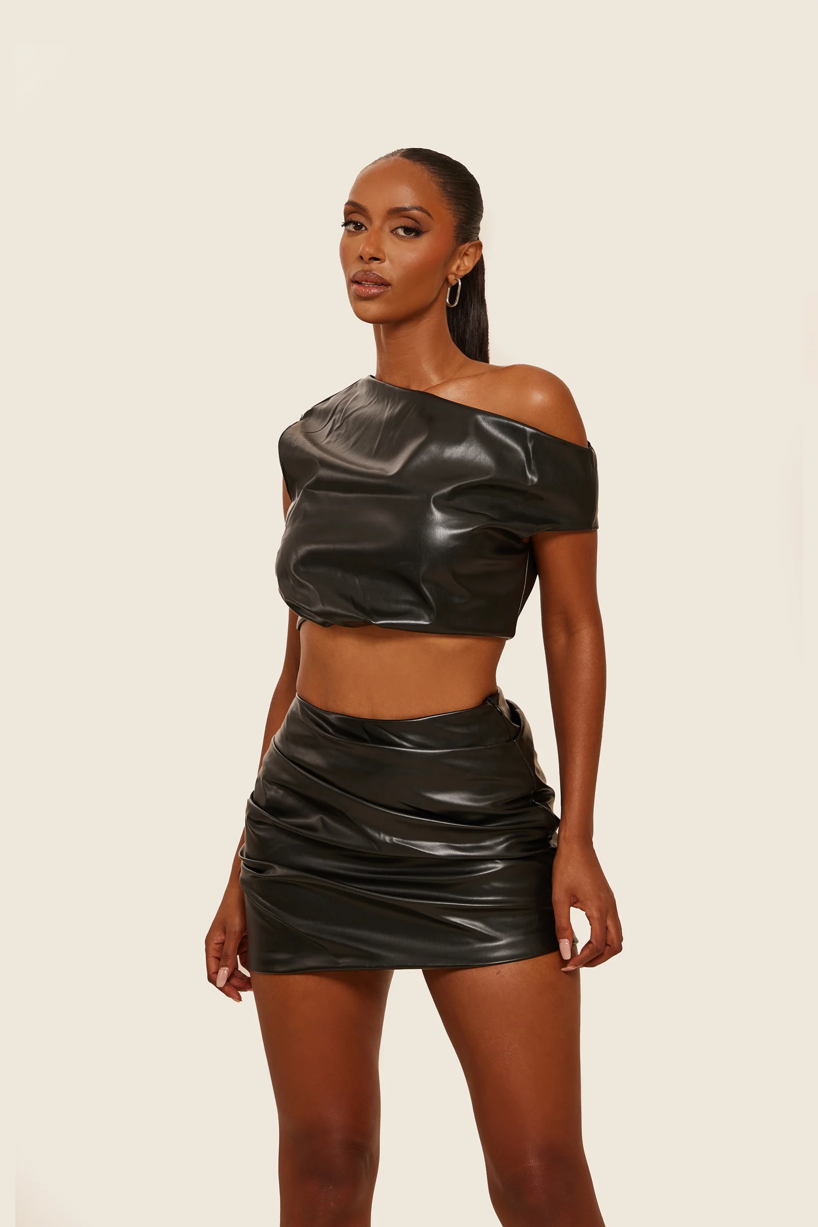 6416-the-leather-drape-set-in-black-2.webp The Leather Drape Set in Black