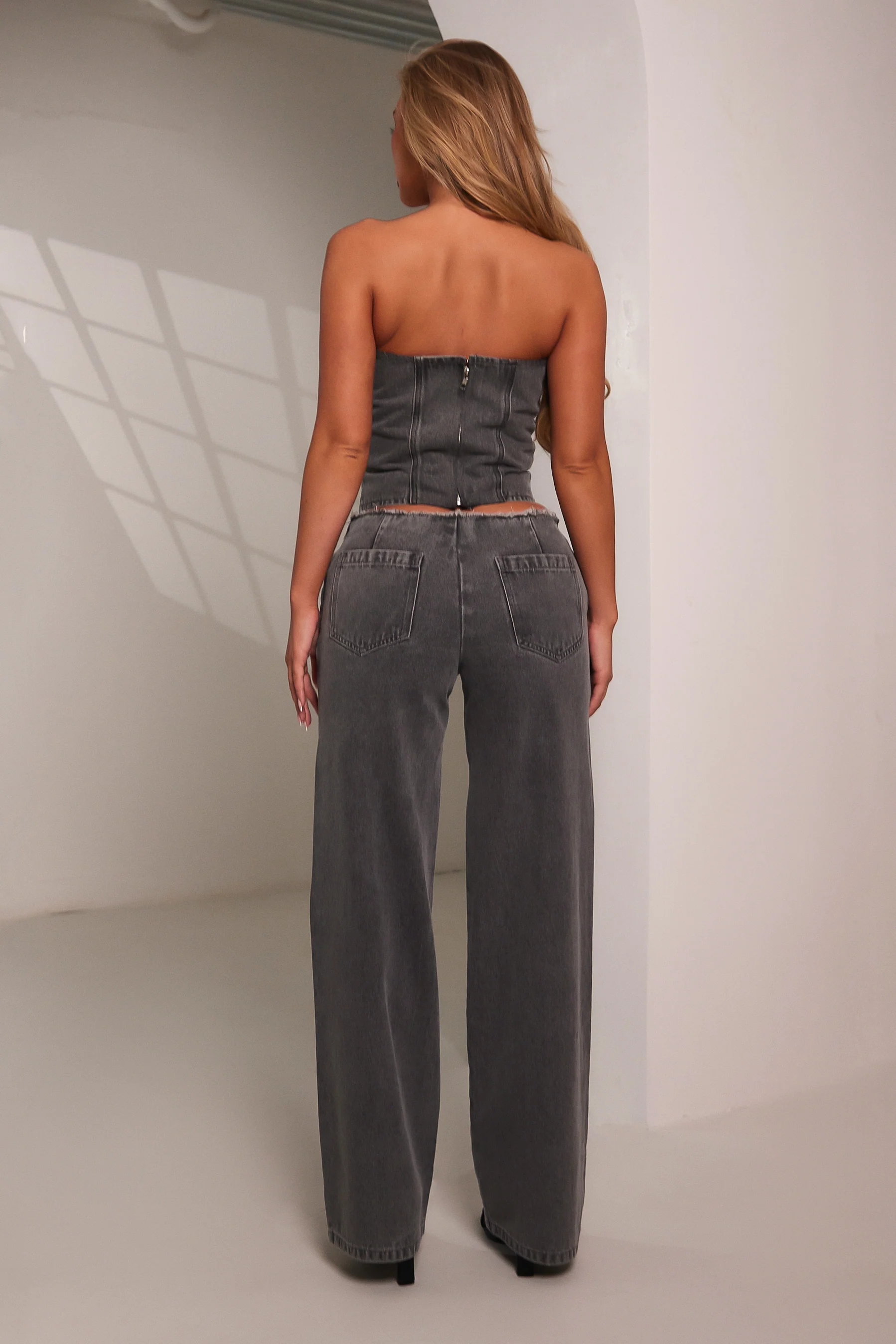 6439-the-brooke-jeans-in-grey-wash-10.webp The Brooke Jeans in Grey Wash