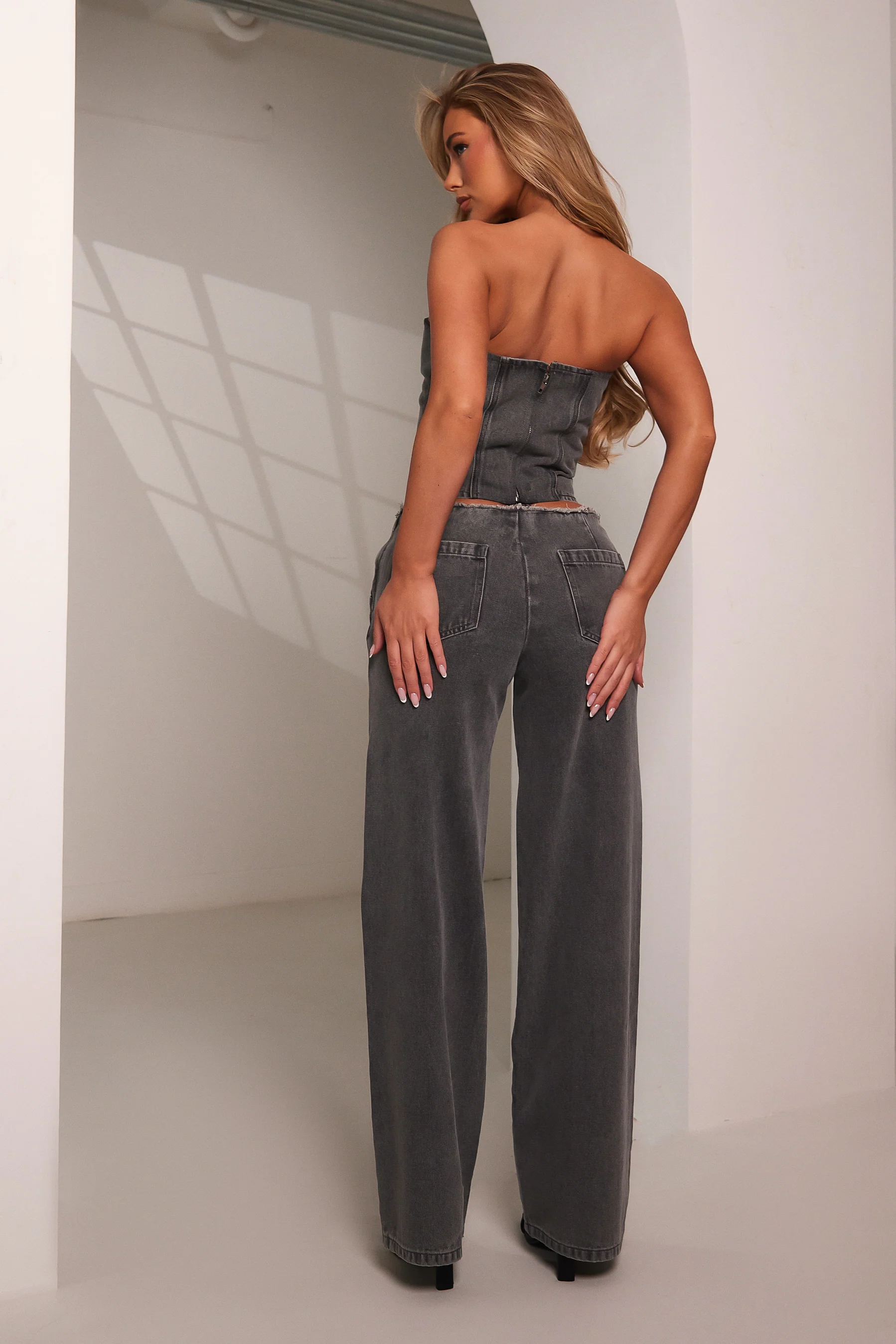 6439-the-brooke-jeans-in-grey-wash-11.webp The Brooke Jeans in Grey Wash