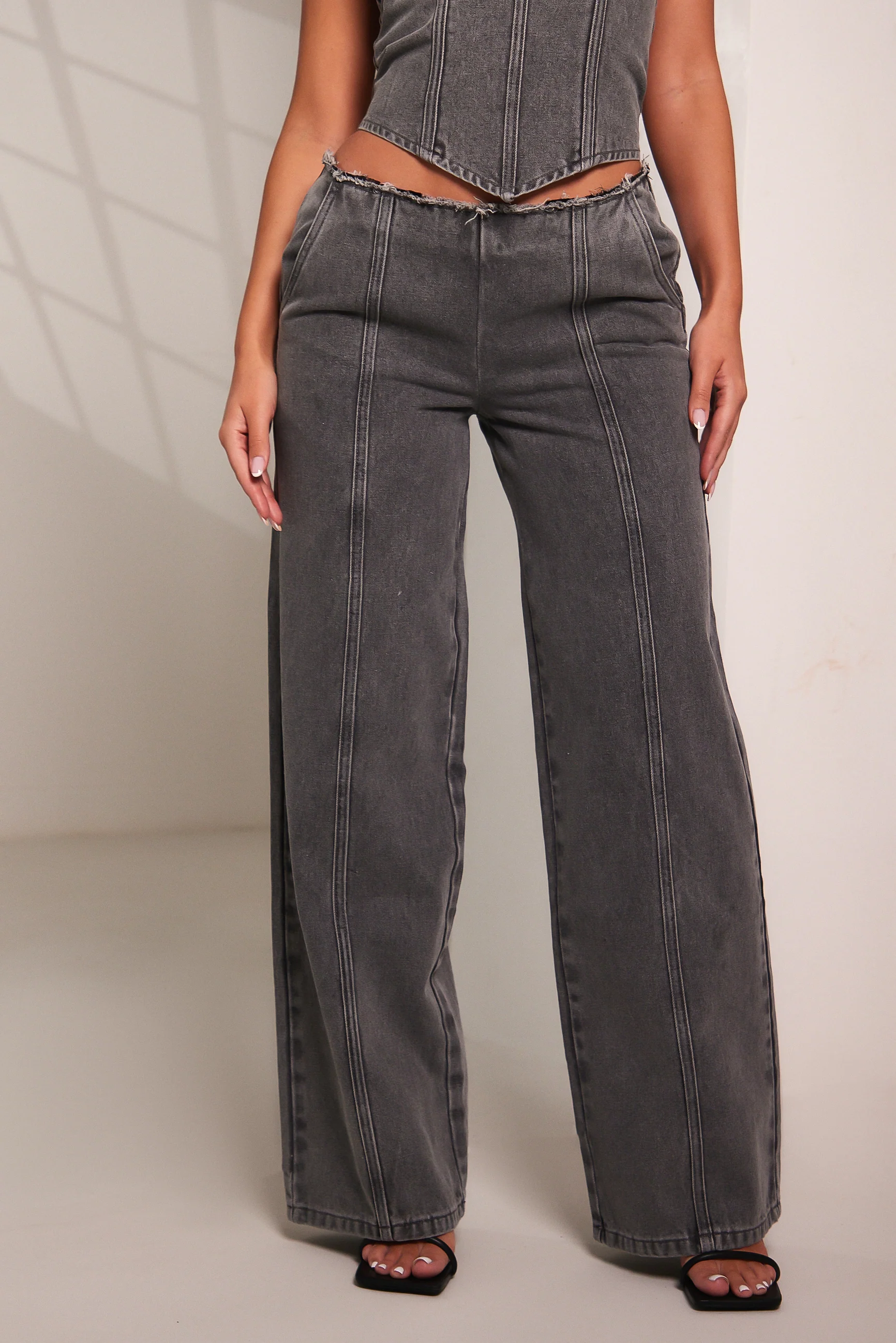 6439-the-brooke-jeans-in-grey-wash-12.webp The Brooke Jeans in Grey Wash