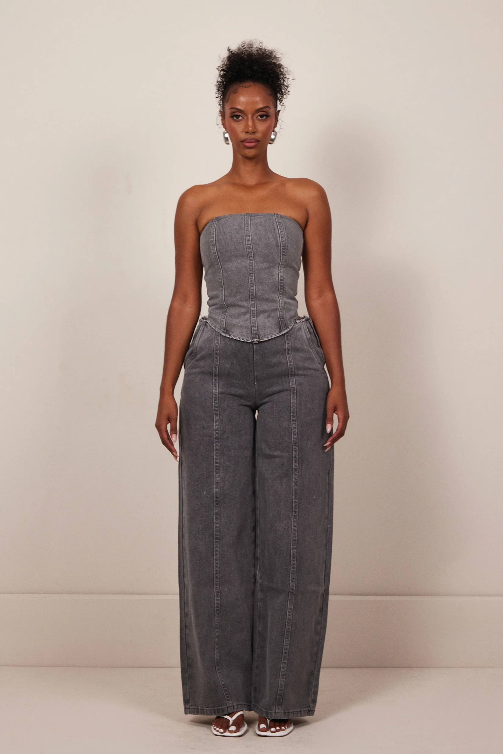 6439-the-brooke-jeans-in-grey-wash-2.webp The Brooke Jeans in Grey Wash