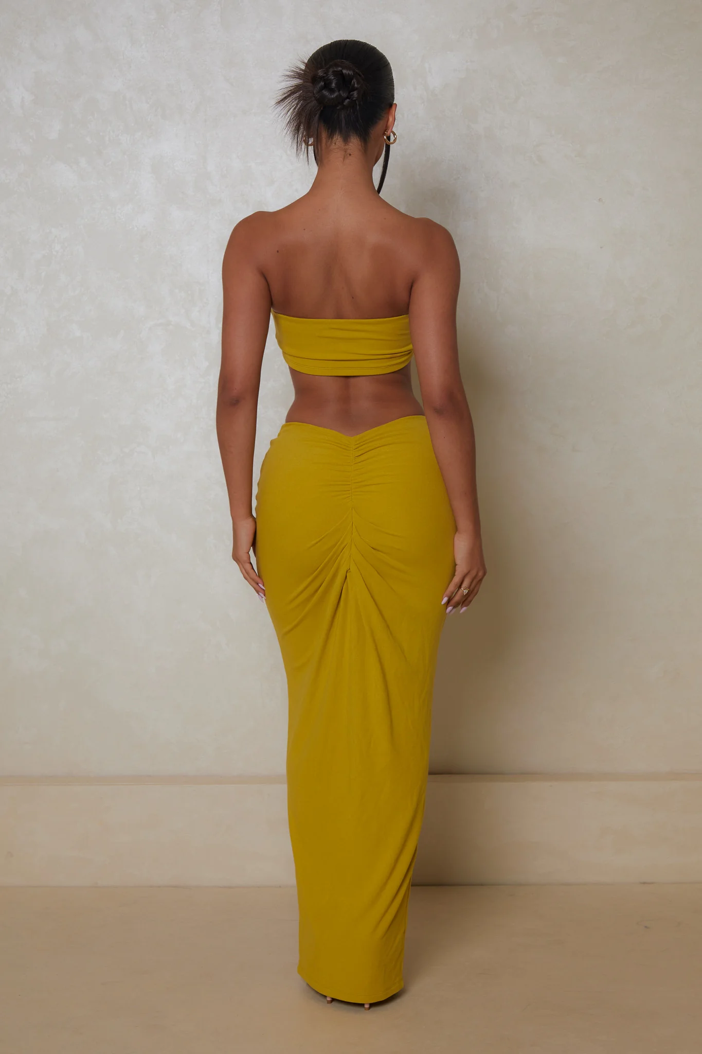 6818-the-knot-bandeau-maxi-set-in-olive-4.webp The Knot Bandeau Maxi Set in Olive
