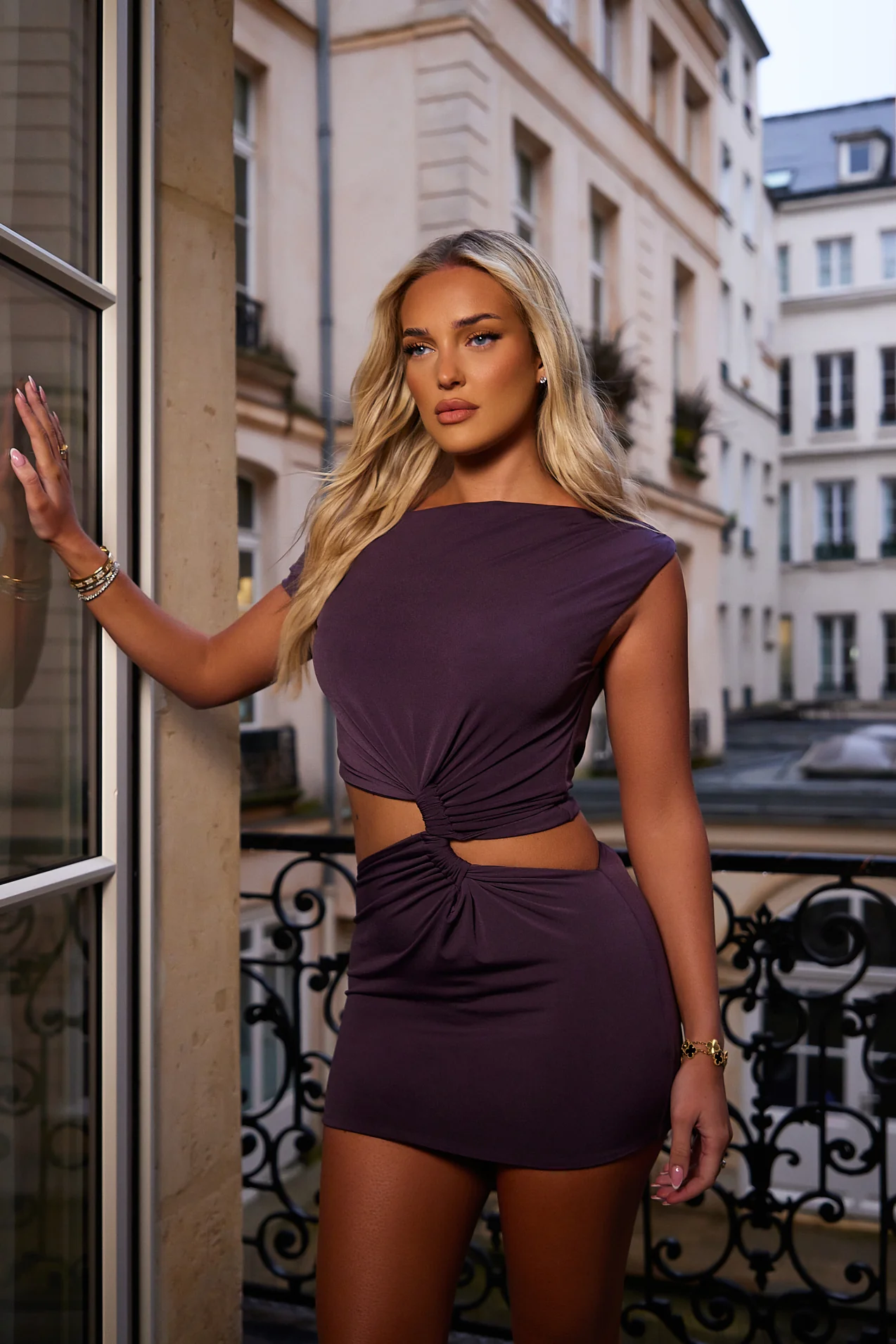 7005-the-ruche-cut-out-detail-mini-in-purple-4.webp The Ruche Cut Out Detail Mini in Purple