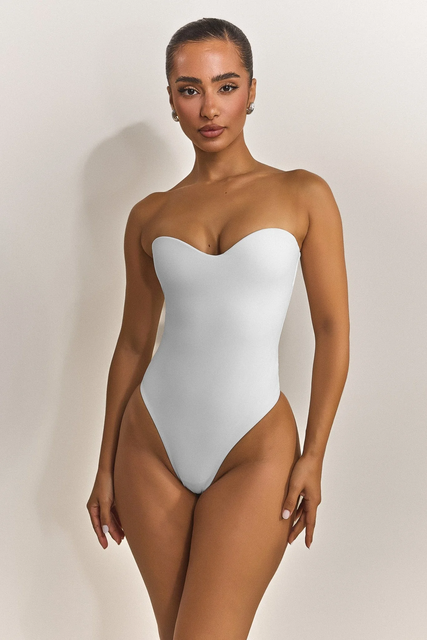 77-the-sculpt-bodysuit-in-white-4.webp The Sculpt Bodysuit in White