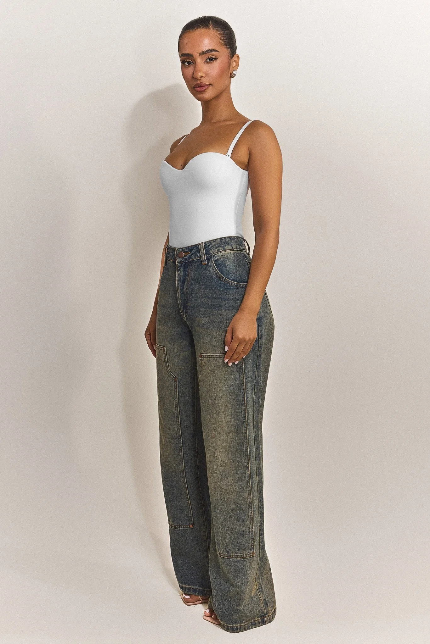77-the-sculpt-bodysuit-in-white-5.webp The Sculpt Bodysuit in White