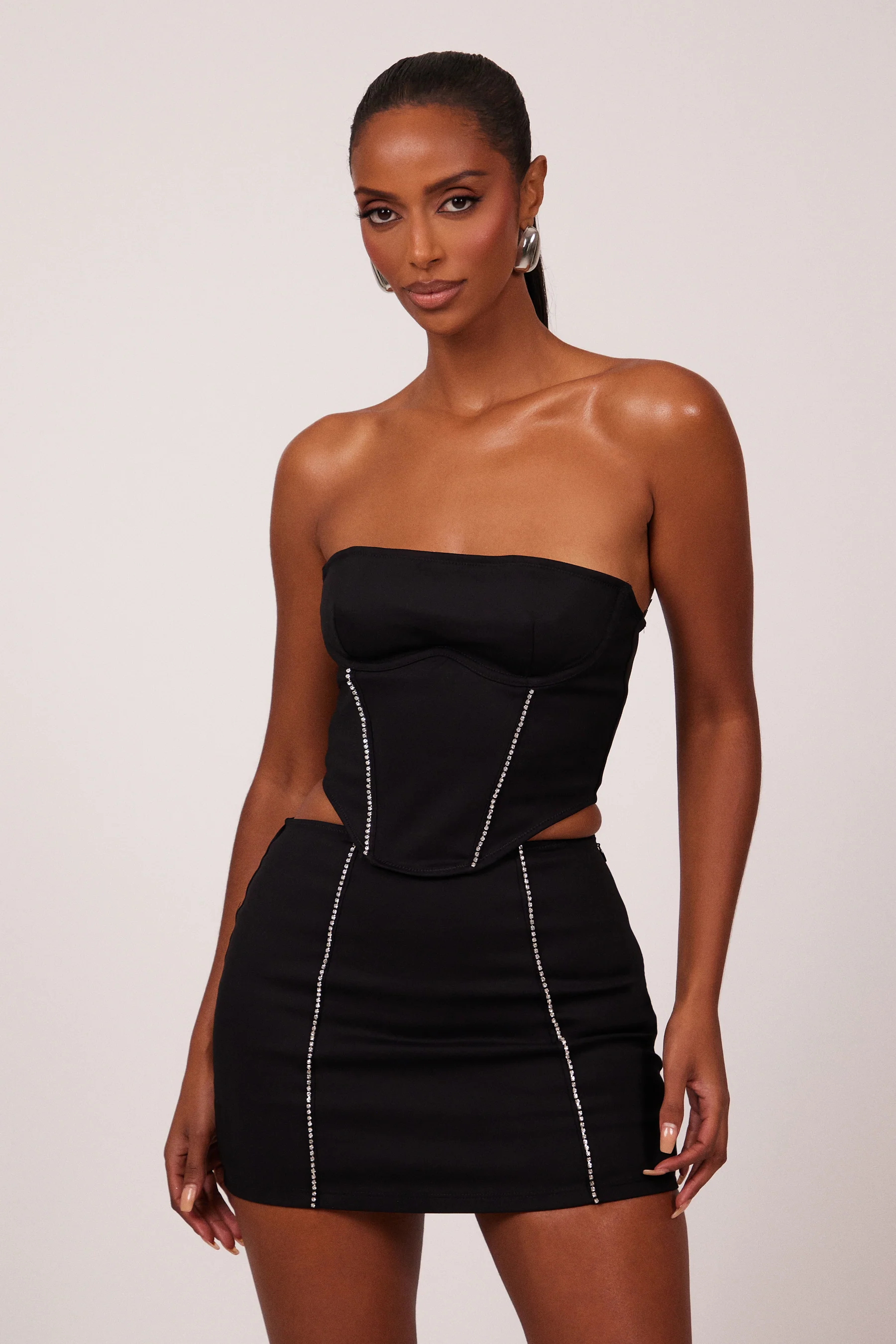The Diamond Seam Set in Black