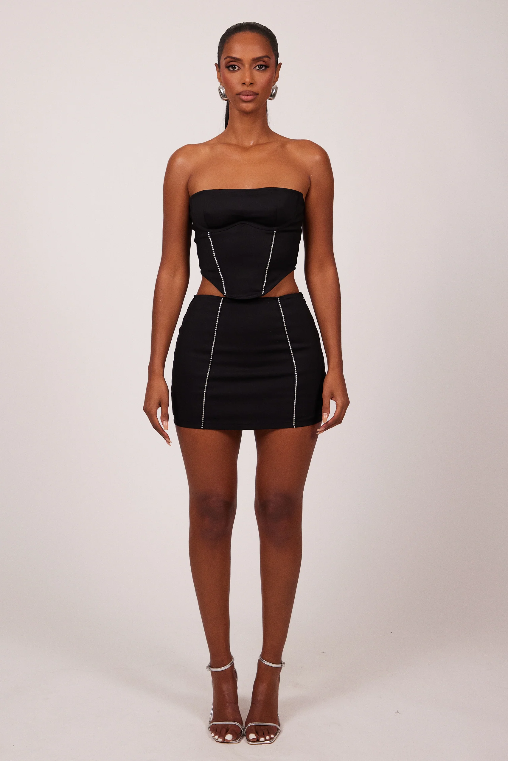 The Diamond Seam Set in Black