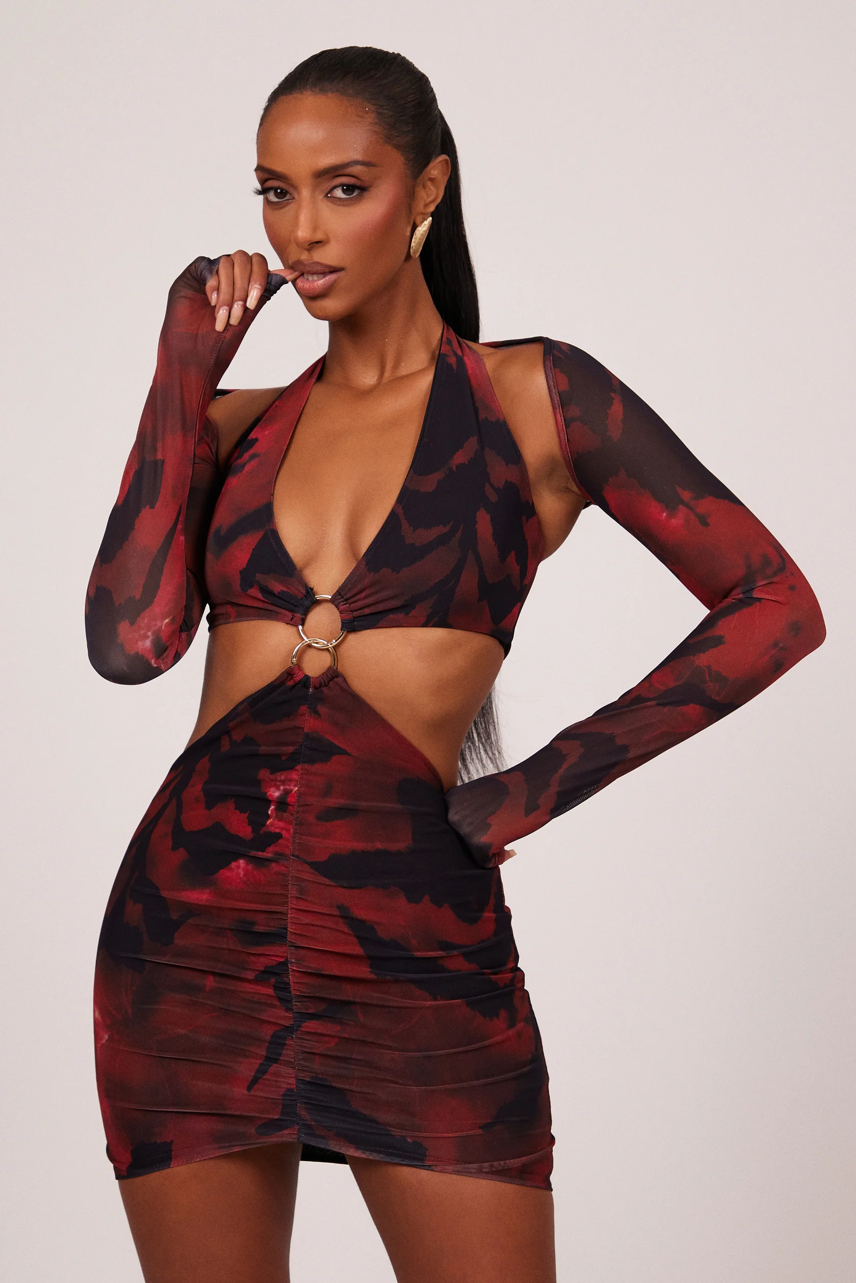 9131-the-ring-detail-plunge-shrug-mini-in-red-print-1.webp The Ring detail Plunge Shrug Mini in Red Print