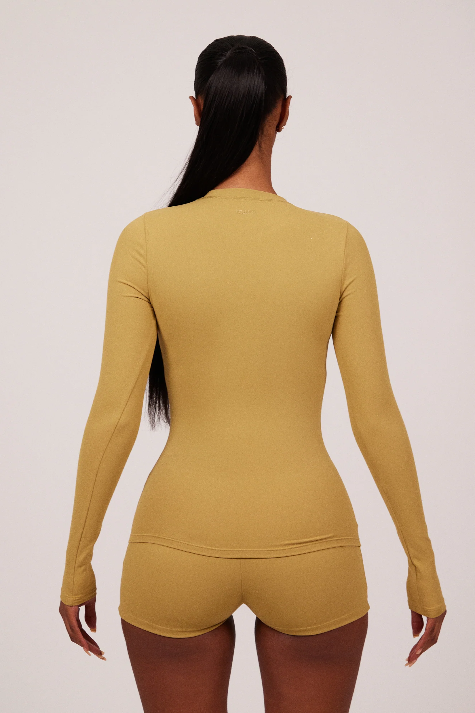 9225-the-sculpt-long-sleeve-tee-in-khaki-3.webp The Sculpt Long Sleeve Tee in Khaki