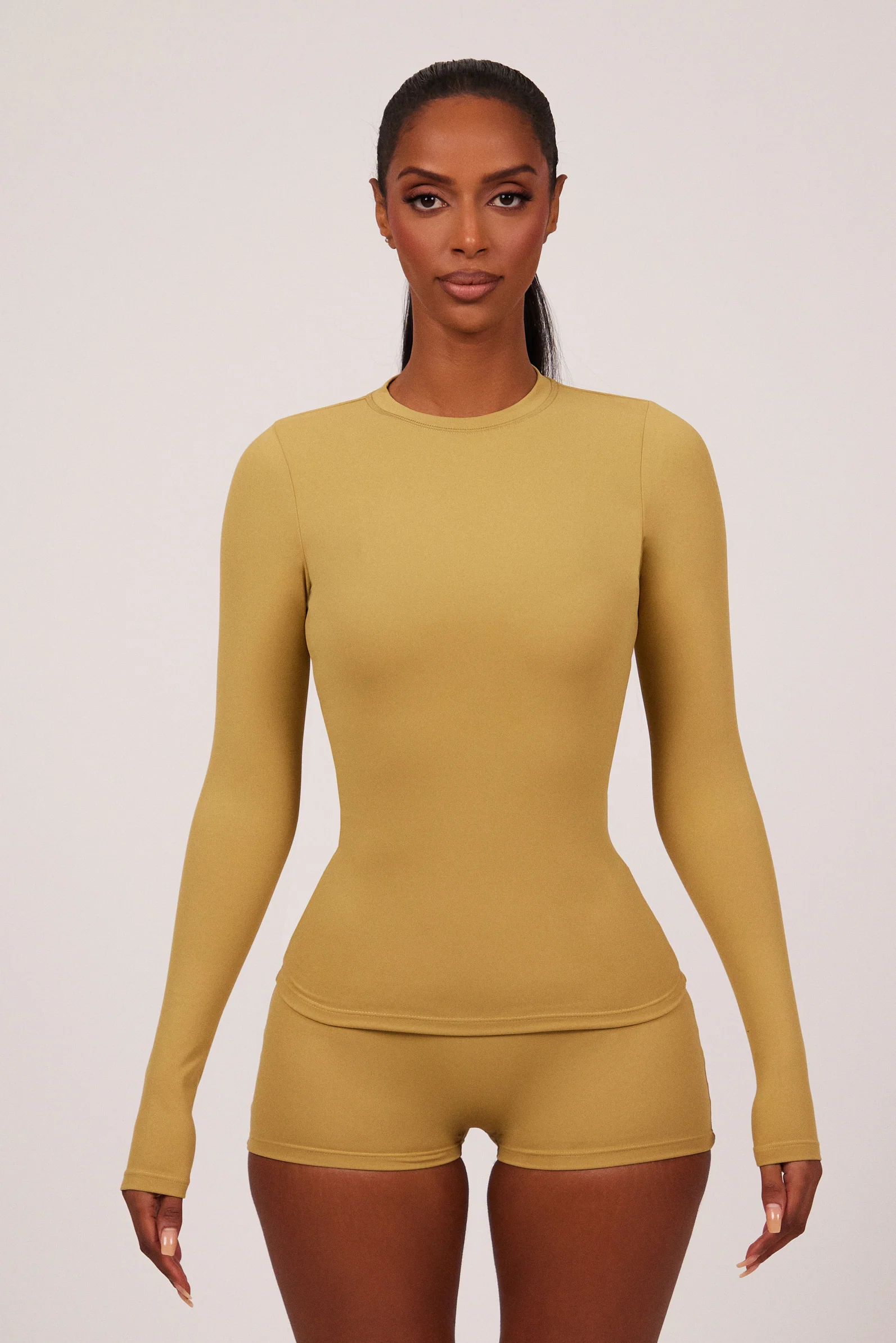 9225-the-sculpt-long-sleeve-tee-in-khaki-9.webp The Sculpt Long Sleeve Tee in Khaki