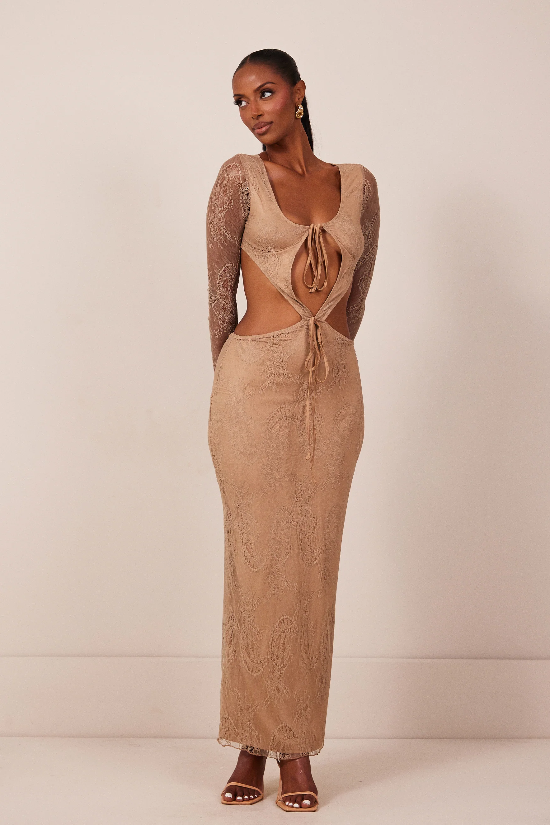 9315-the-carmen-maxi-in-camel-brown-1.webp The Carmen Maxi in Camel Brown