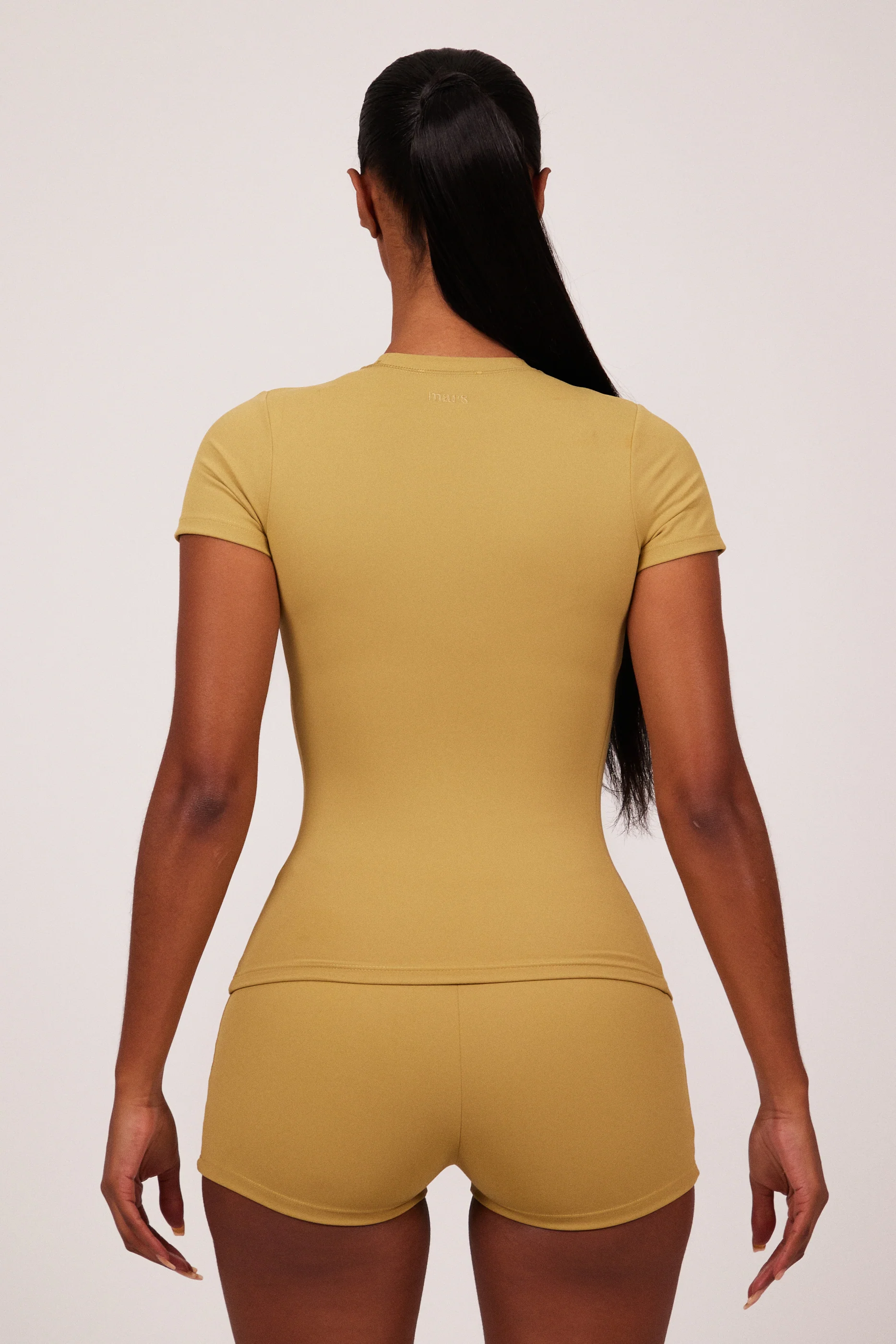 9470-the-sculpt-short-sleeve-tee-in-khaki-3.webp The Sculpt Short Sleeve Tee in Khaki